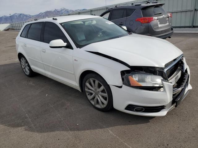 Photo 3 VIN: WAUBJBFM2BA052140 - AUDI A3 PREMIUM 