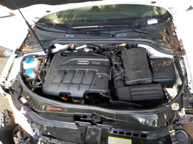 Photo 6 VIN: WAUBJBFM2BA071058 - AUDI A3 