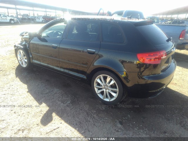 Photo 2 VIN: WAUBJBFM3CA147663 - AUDI A3 