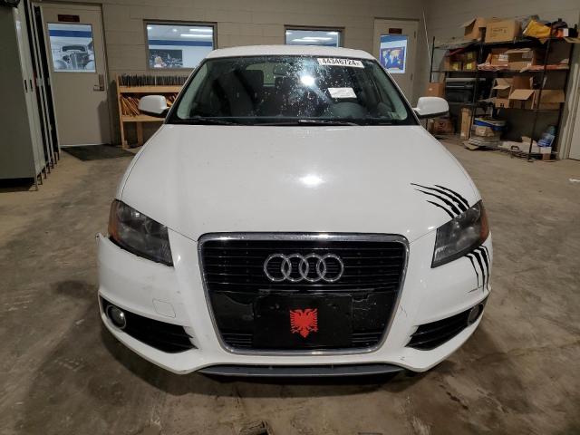 Photo 4 VIN: WAUBJBFM4BA065469 - AUDI A3 