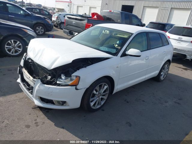 Photo 1 VIN: WAUBJBFM8CA034775 - AUDI A3 