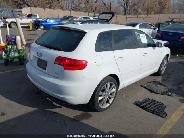 Photo 3 VIN: WAUBJBFM8CA034775 - AUDI A3 