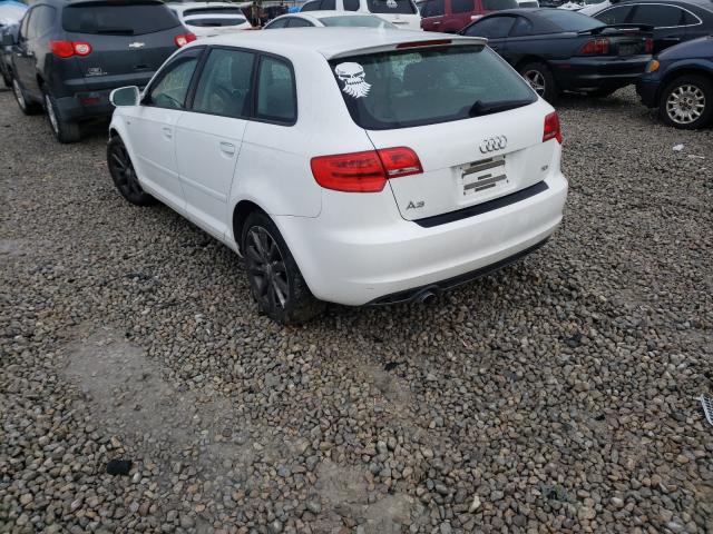 Photo 2 VIN: WAUBJBFMXBA044545 - AUDI A3 PREMIUM 