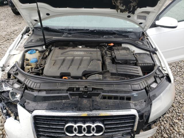 Photo 6 VIN: WAUBJBFMXBA044545 - AUDI A3 PREMIUM 