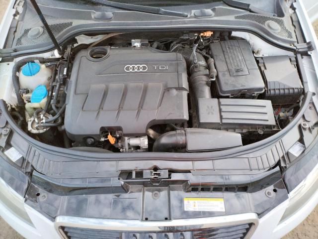 Photo 6 VIN: WAUBJBFMXBA051365 - AUDI A3 PREMIUM 