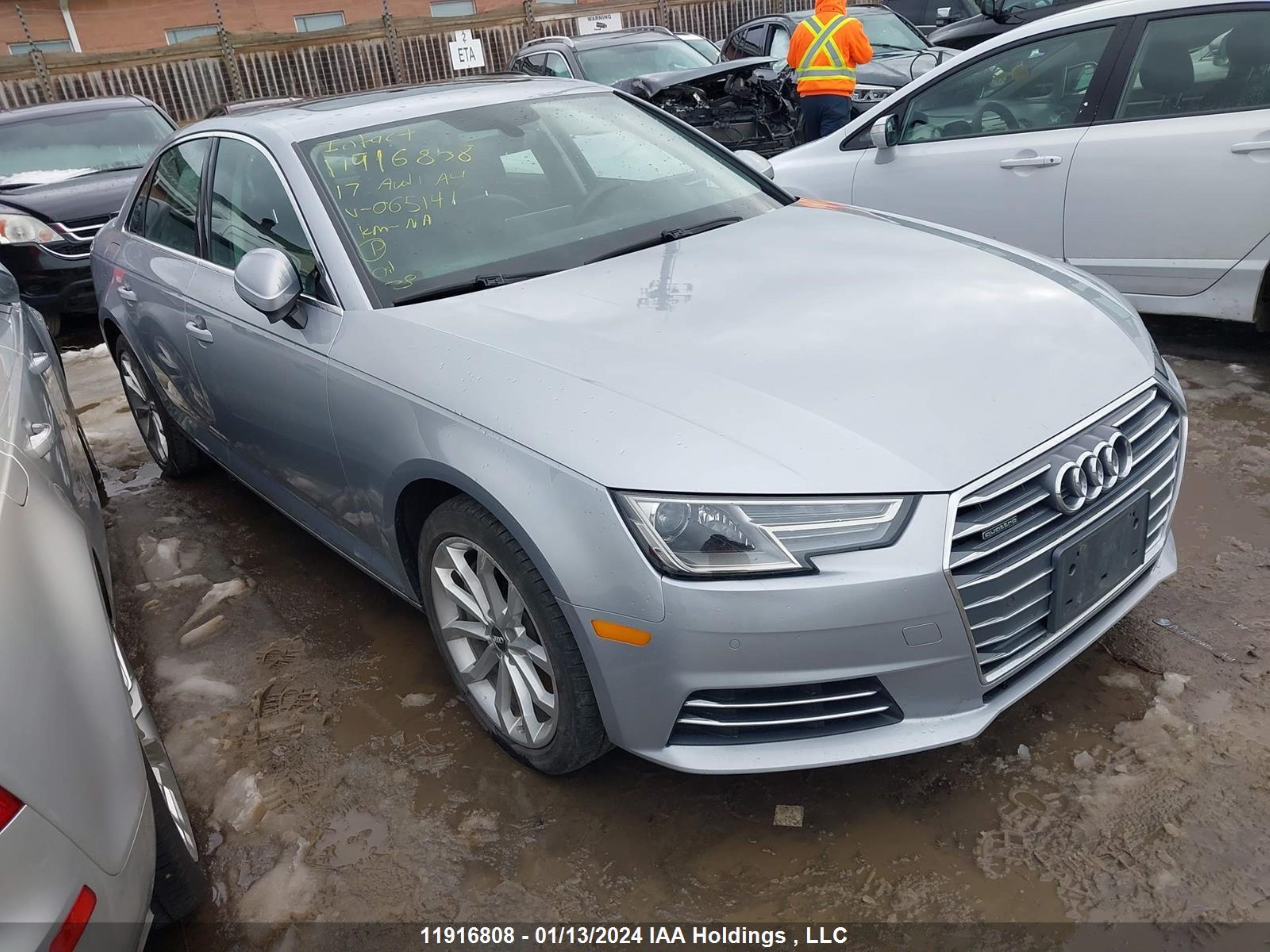 Photo 0 VIN: WAUBNAF43HN065141 - AUDI A4 