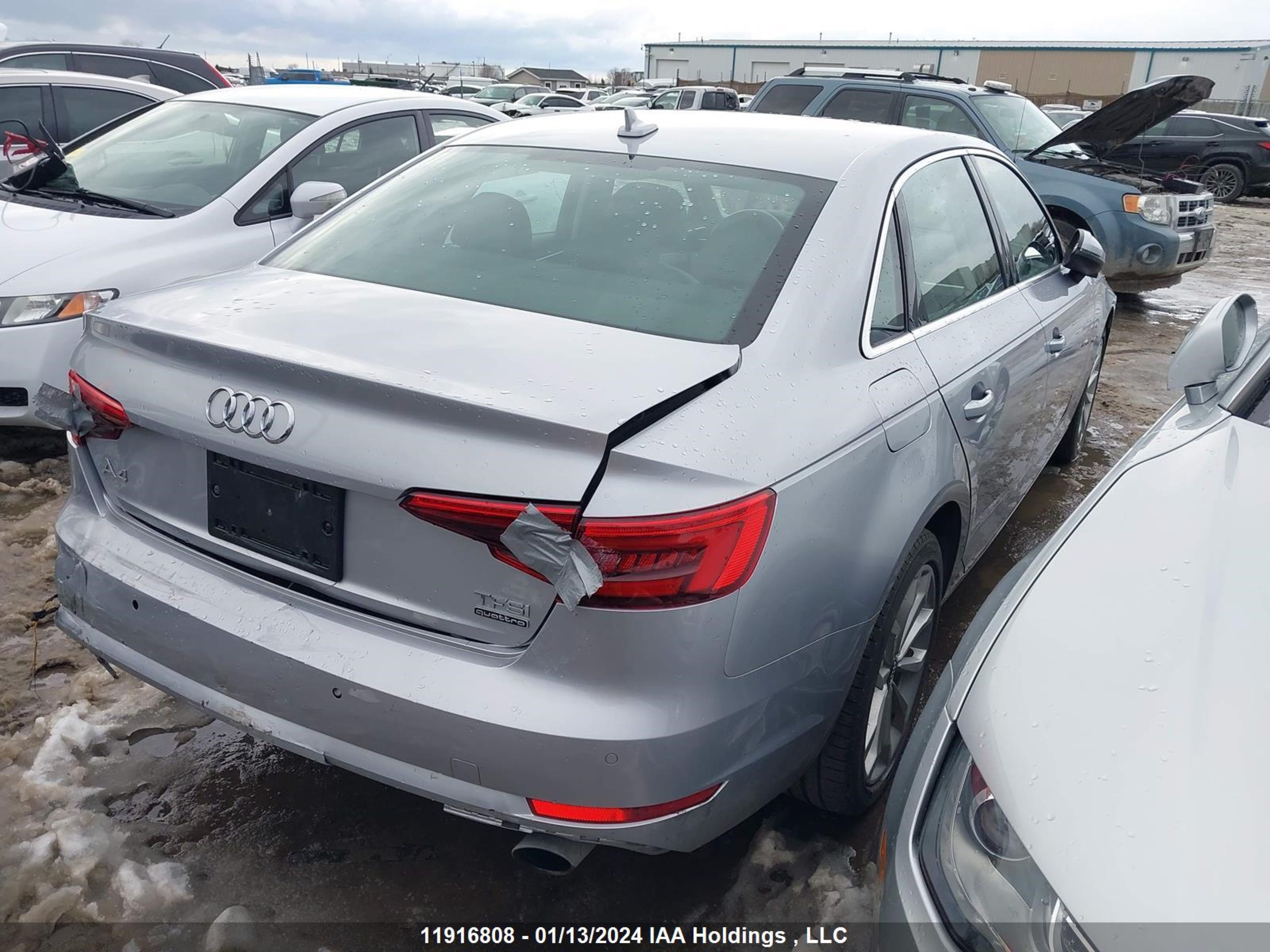 Photo 3 VIN: WAUBNAF43HN065141 - AUDI A4 