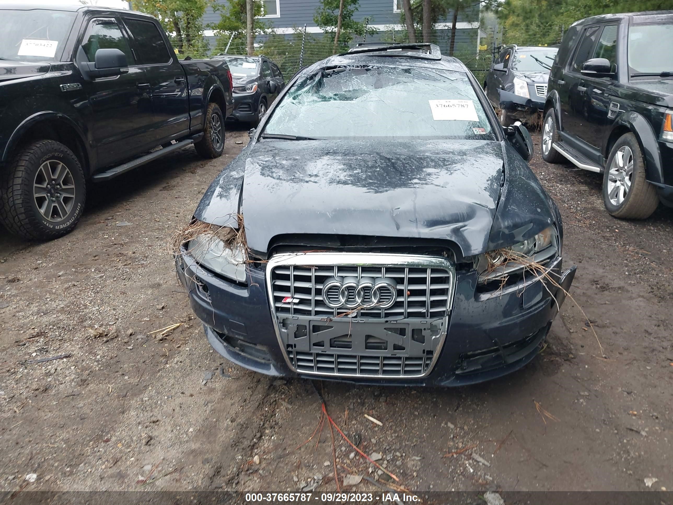 Photo 10 VIN: WAUBNAFB5BN001981 - AUDI S6 