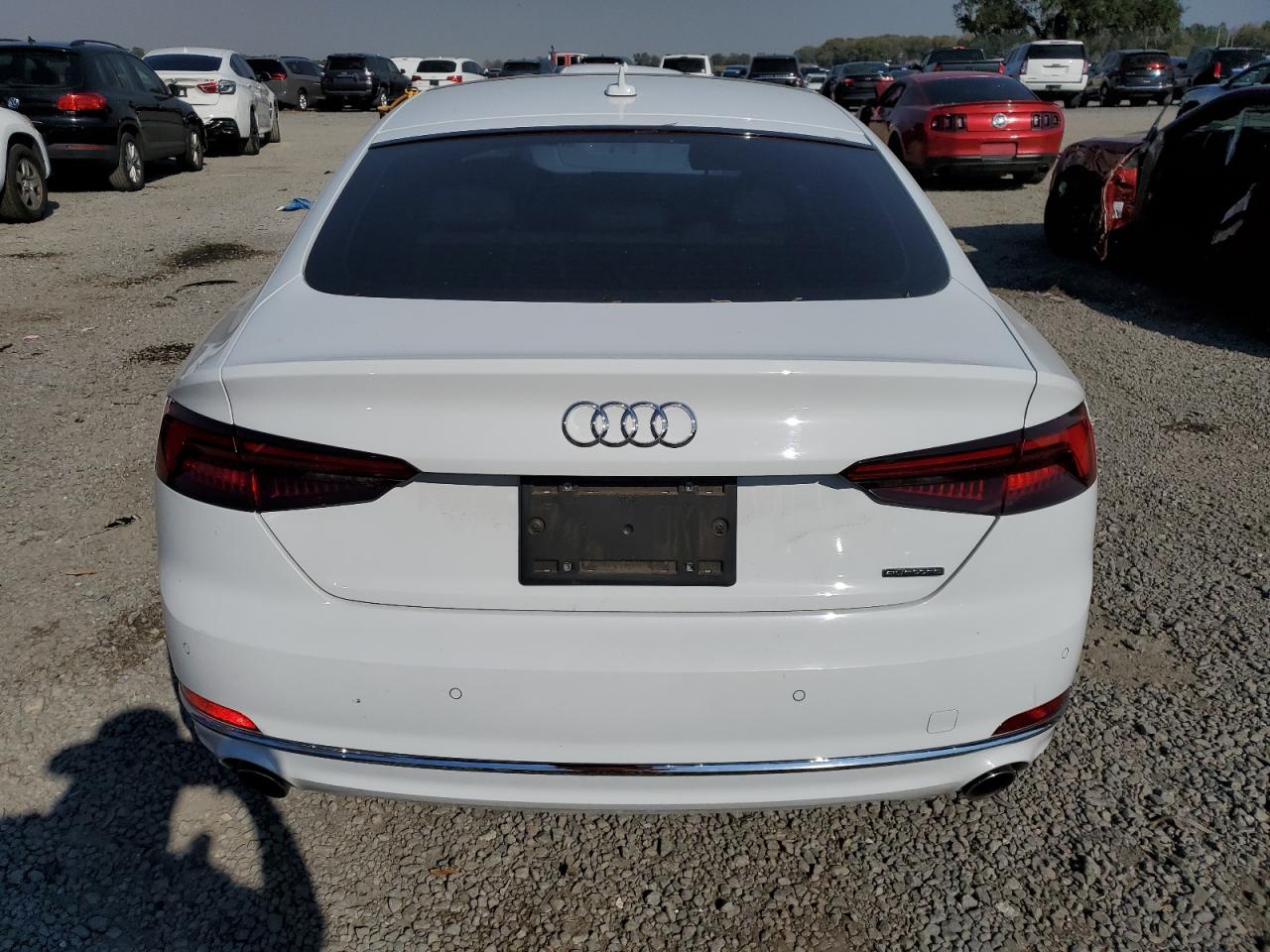 Photo 5 VIN: WAUBNCF57JA133300 - AUDI A5 