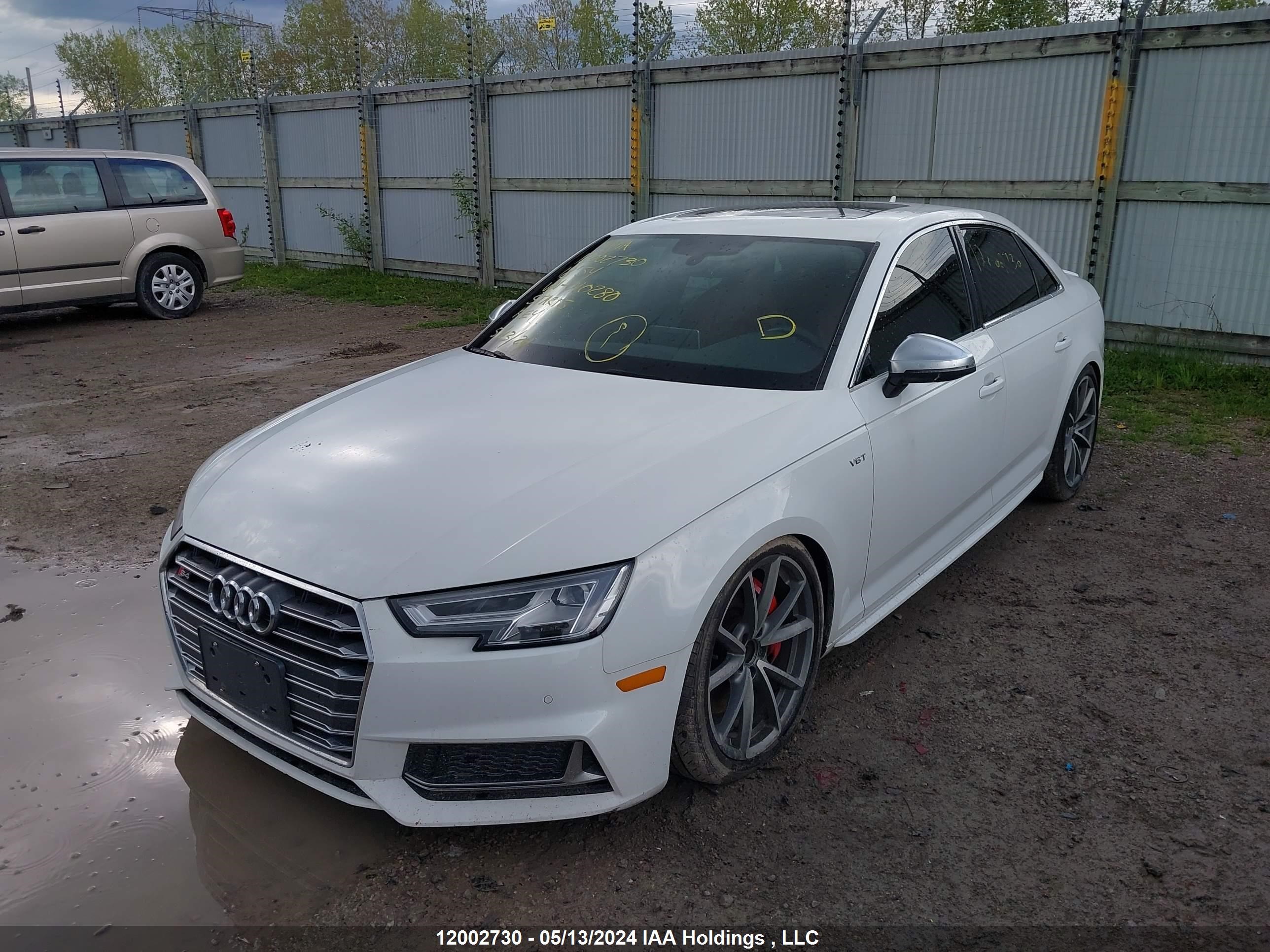 Photo 1 VIN: WAUC4AF40JA010280 - AUDI S4 