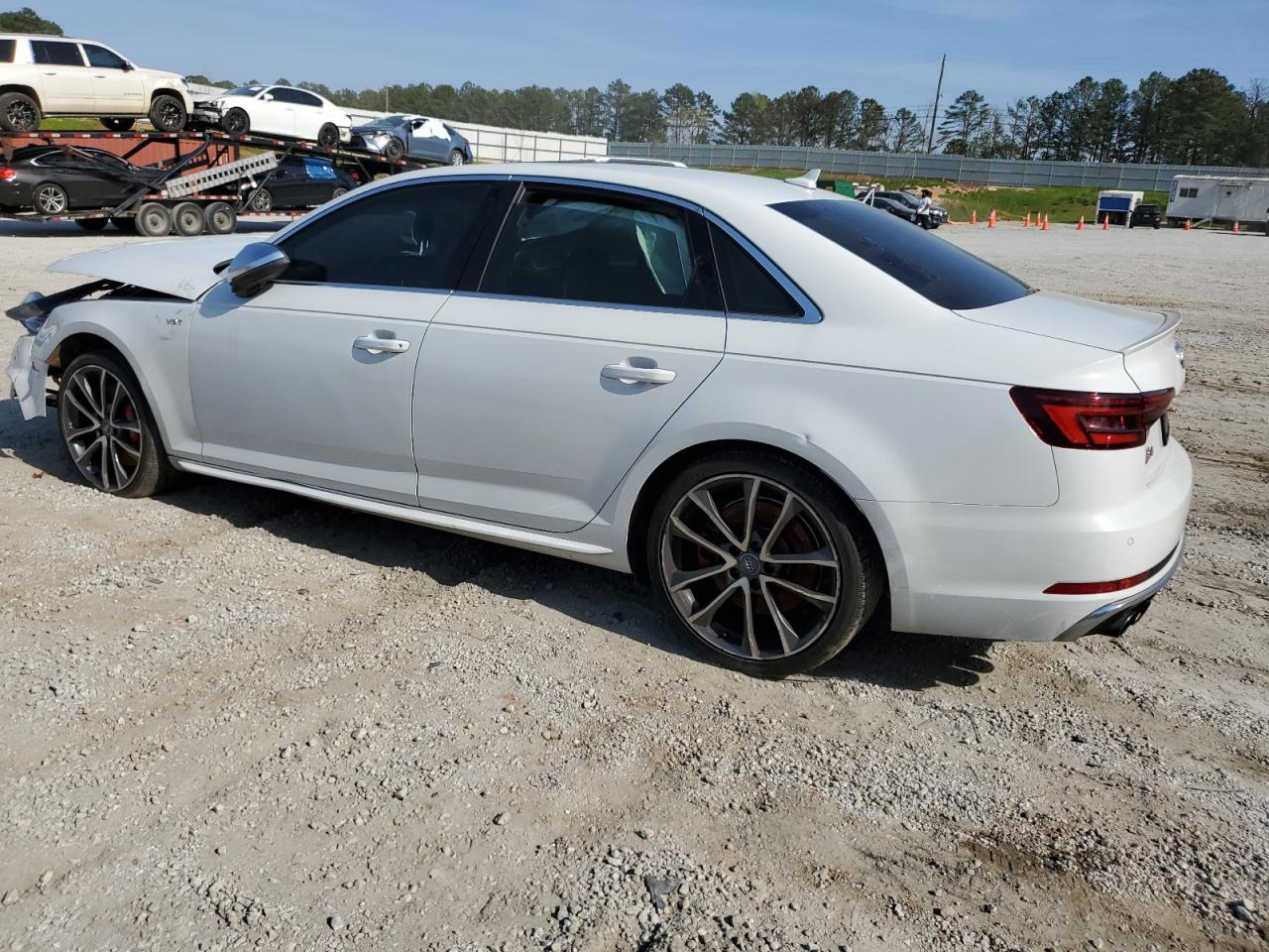 Photo 1 VIN: WAUC4AF48JA009877 - AUDI RS4 