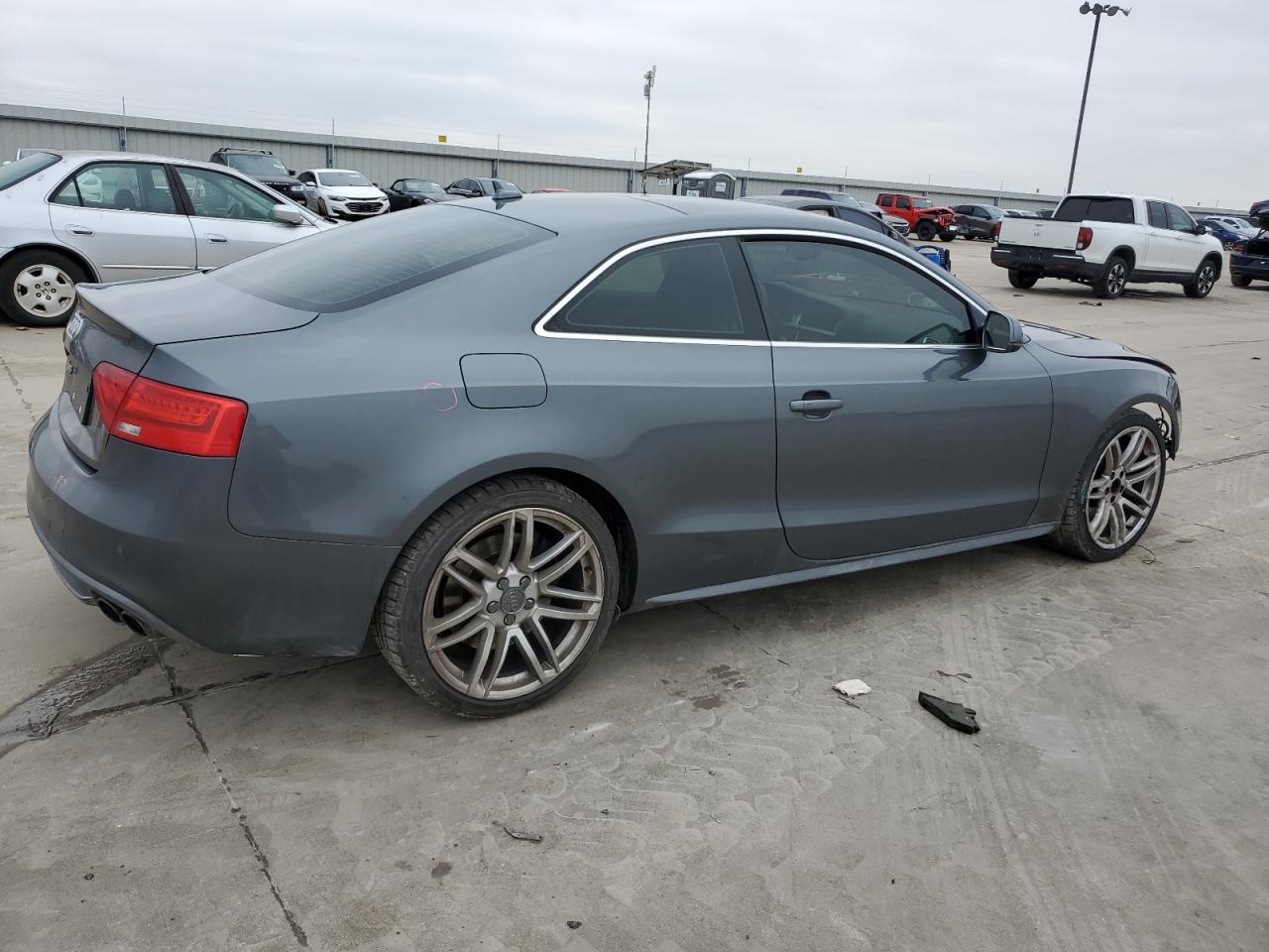 Photo 2 VIN: WAUC4AFR2GA014108 - AUDI RS5 