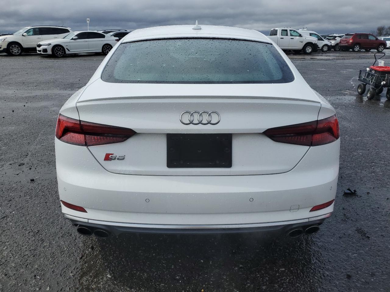 Photo 5 VIN: WAUC4CF51JA094985 - AUDI RS5 