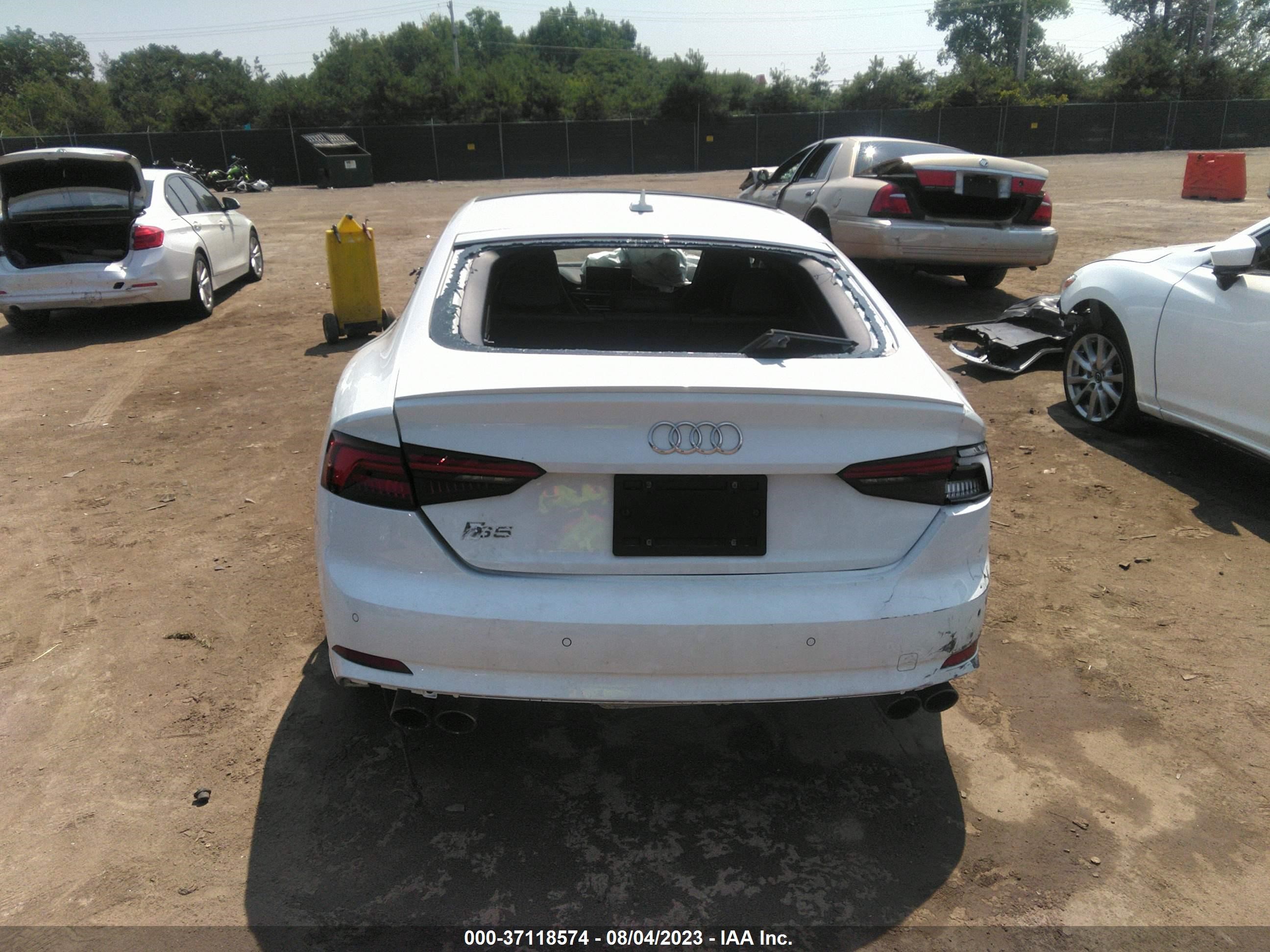 Photo 15 VIN: WAUC4CF51KA090355 - AUDI S5 