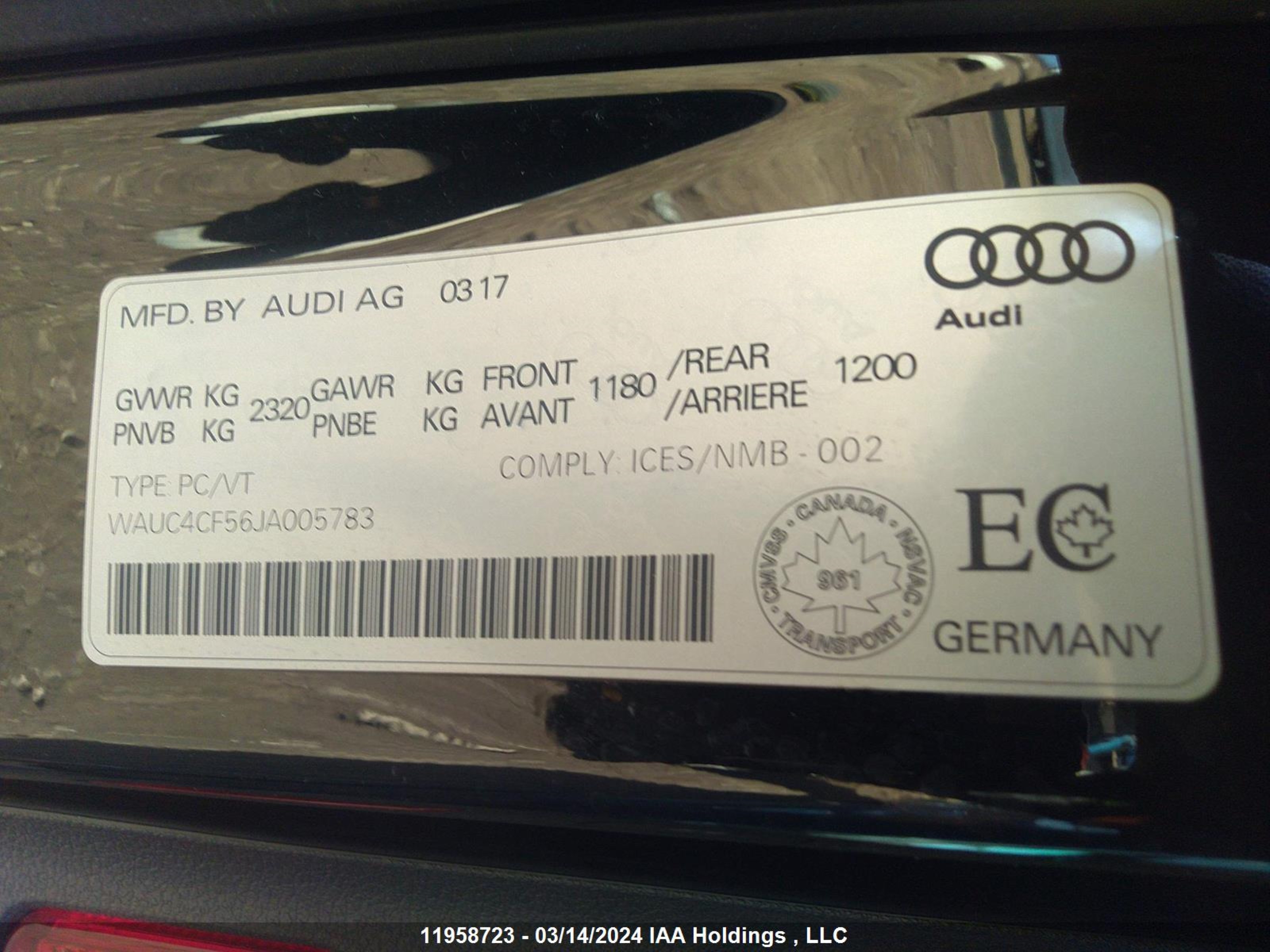 Photo 8 VIN: WAUC4CF56JA005783 - AUDI S5 