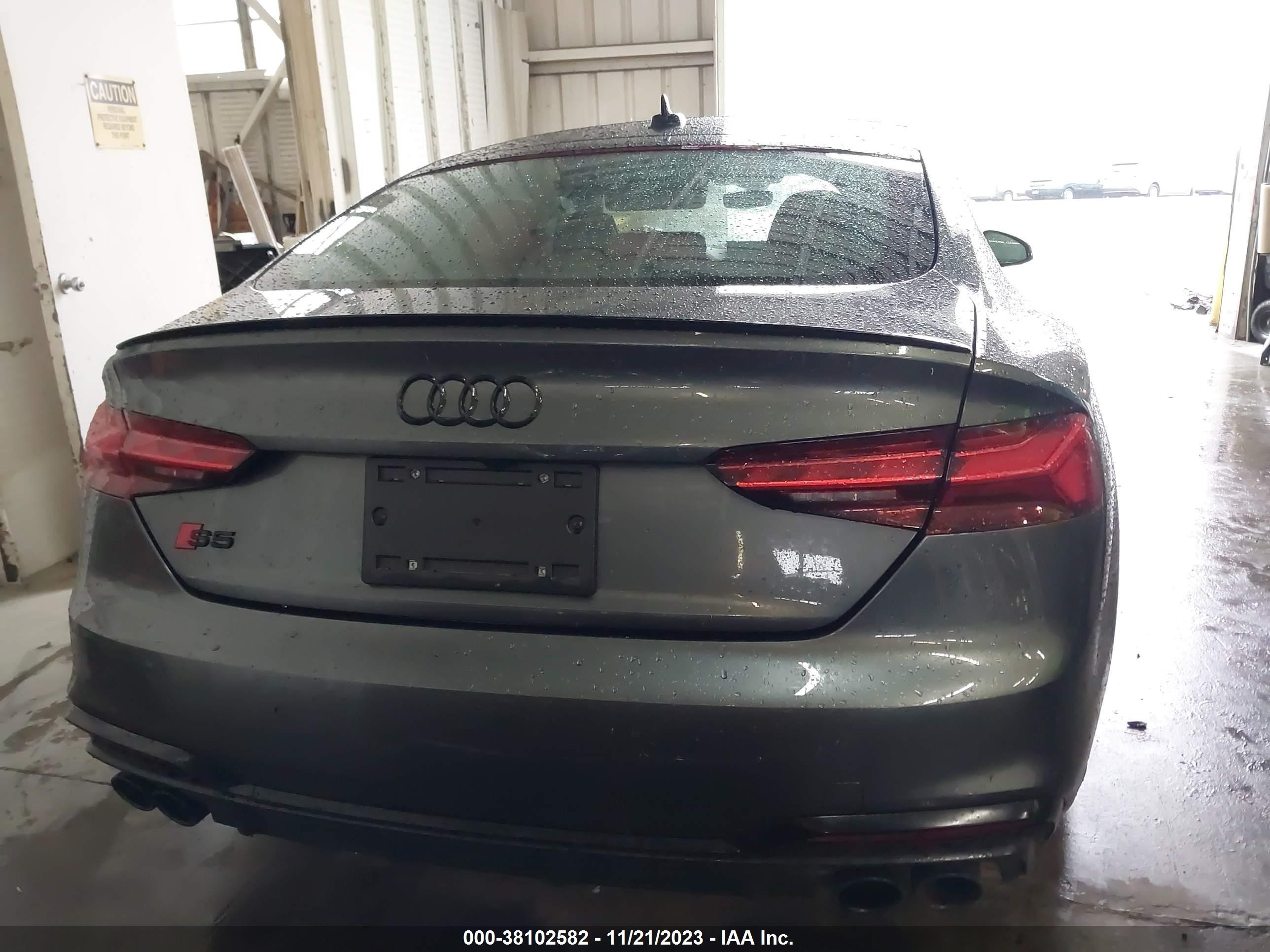 Photo 15 VIN: WAUC4CF56RA002393 - AUDI S5 