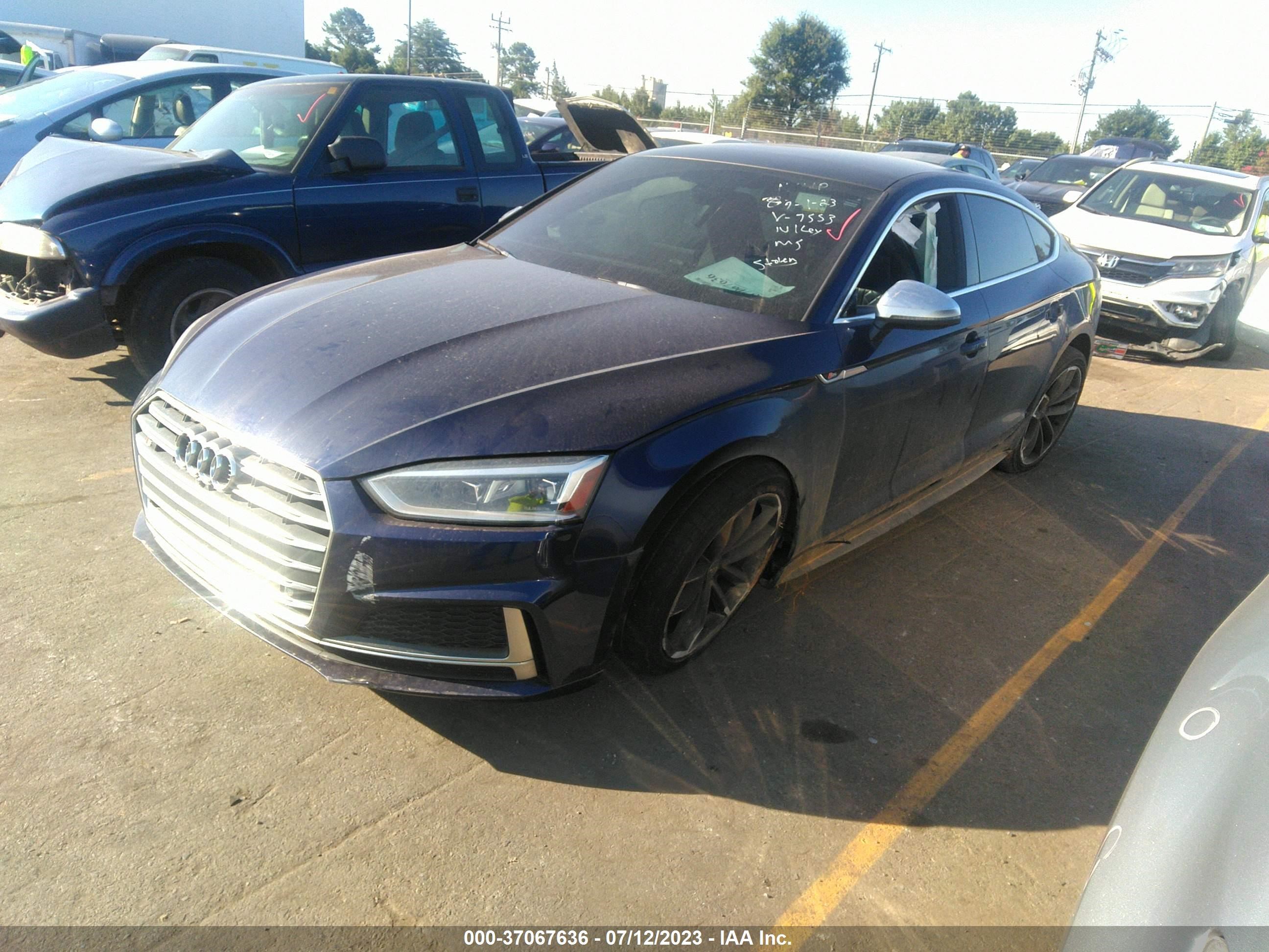 Photo 1 VIN: WAUC4CF57JA057553 - AUDI S5 