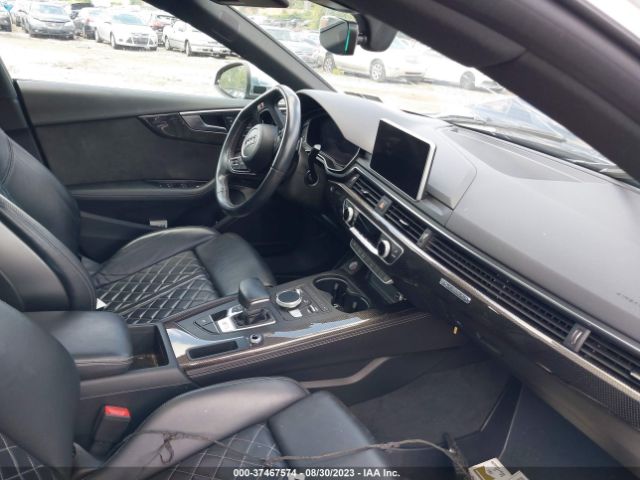 Photo 4 VIN: WAUC4CF57JA070058 - AUDI S5 