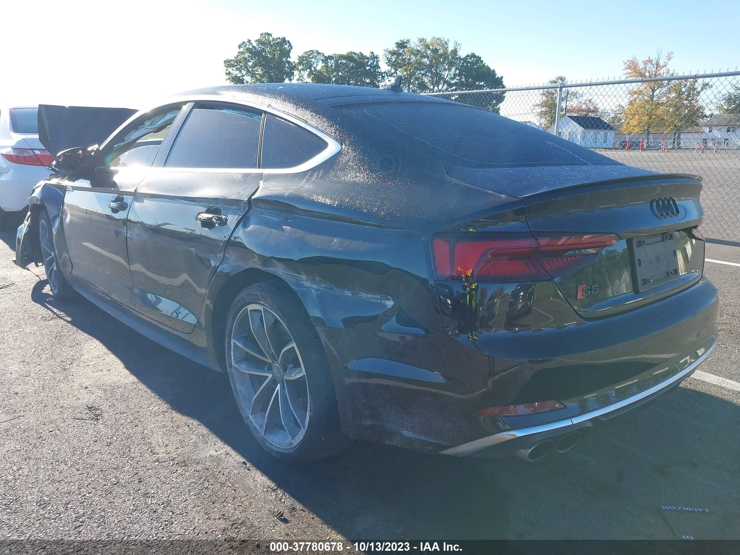 Photo 2 VIN: WAUC4CF57JA083036 - AUDI S5 