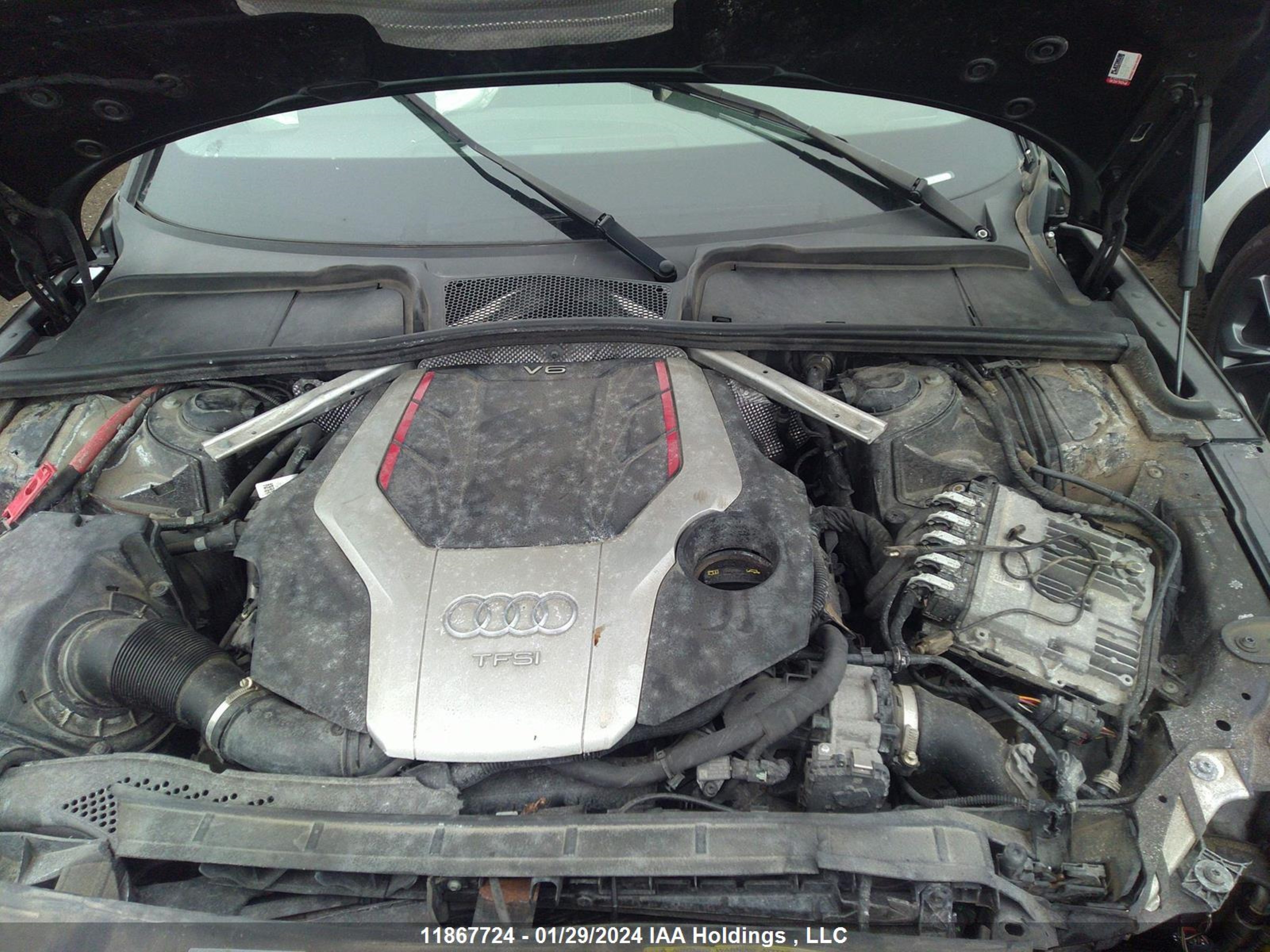 Photo 9 VIN: WAUC4CF57JA135376 - AUDI S5 