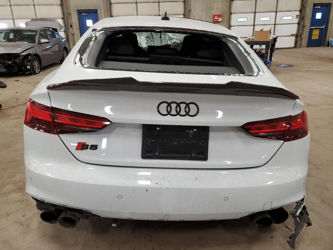 Photo 5 VIN: WAUC4CF57MA013119 - AUDI RS5 