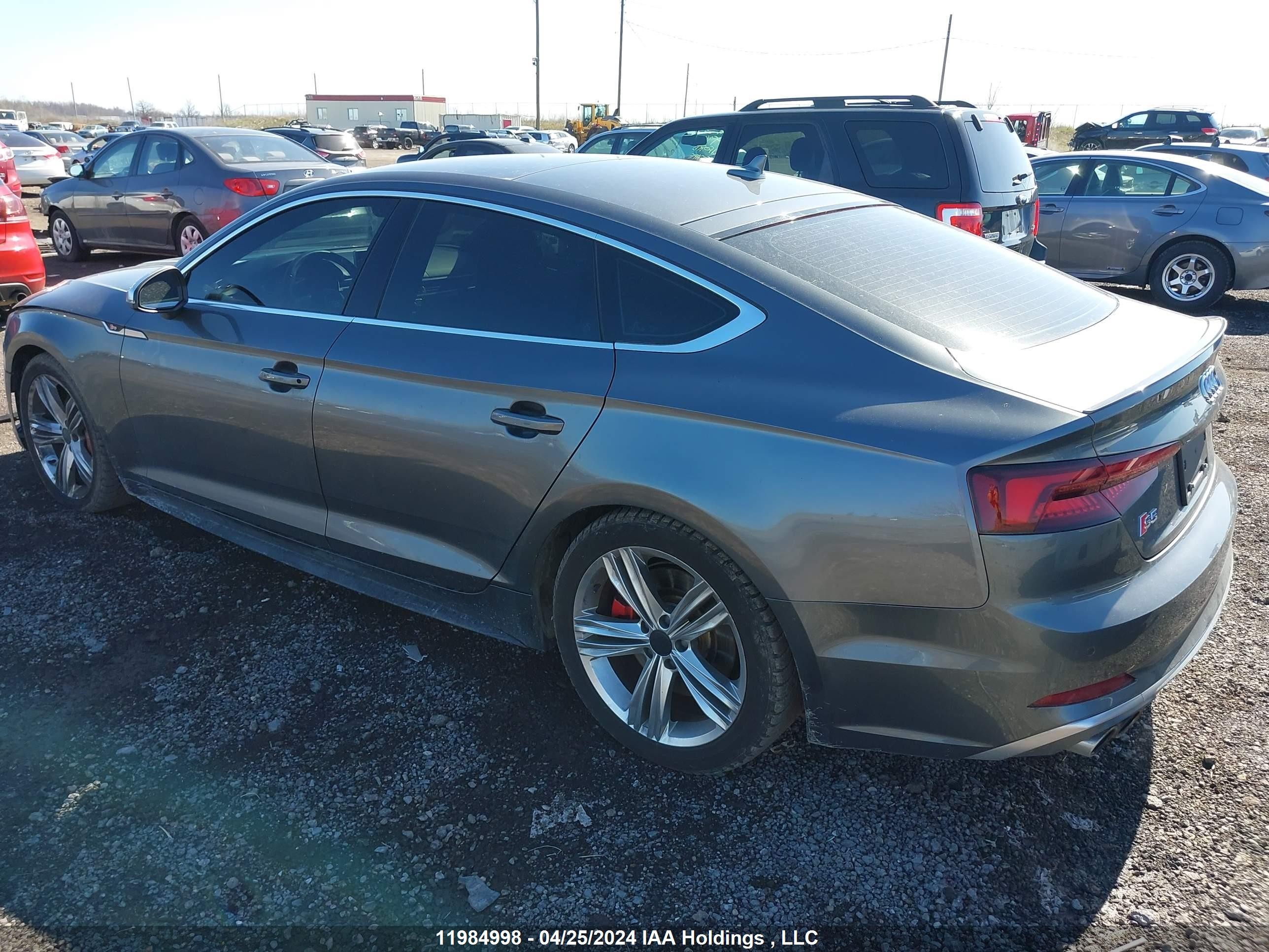 Photo 2 VIN: WAUC4CF58JA087970 - AUDI S5 