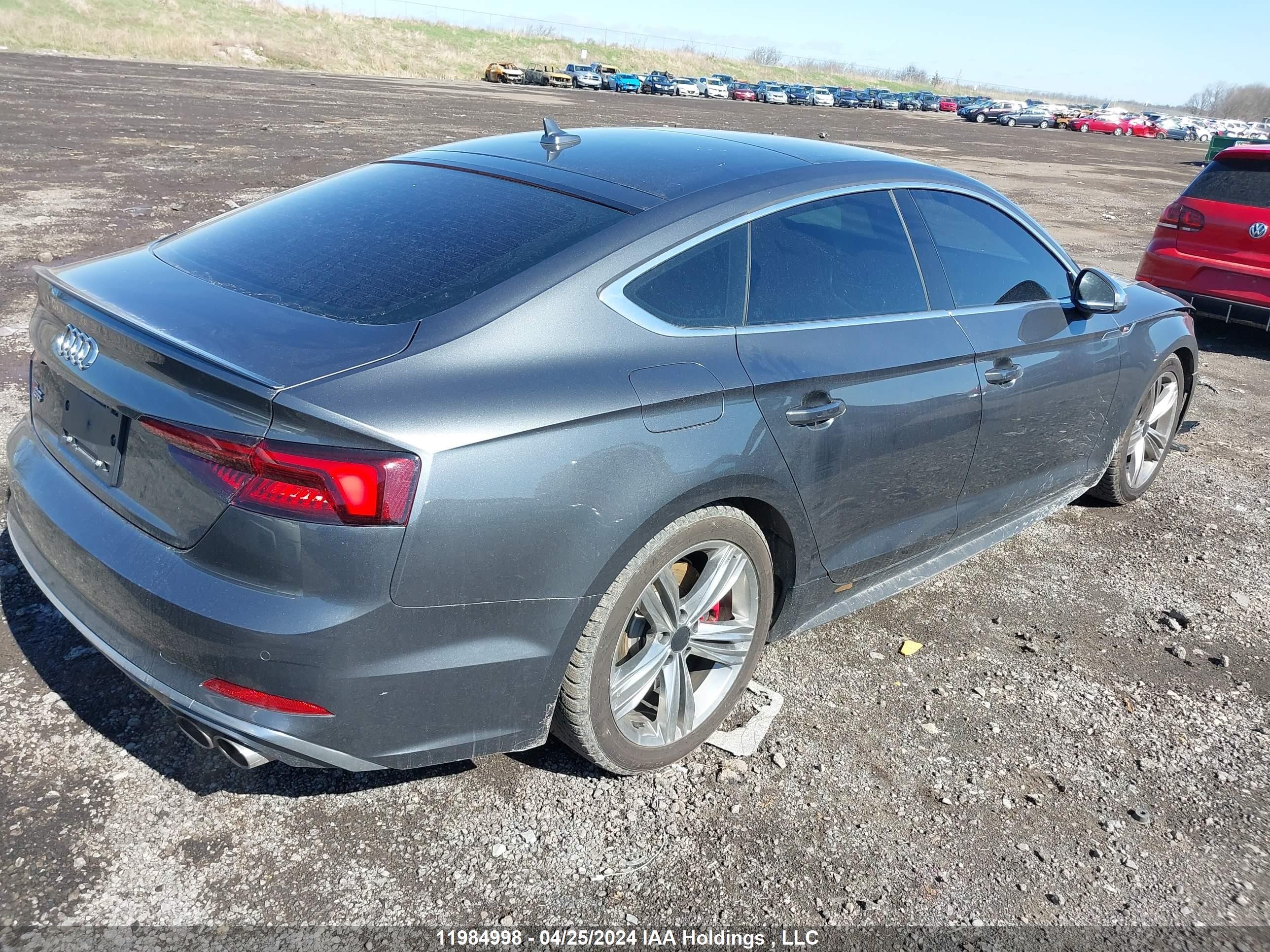 Photo 3 VIN: WAUC4CF58JA087970 - AUDI S5 