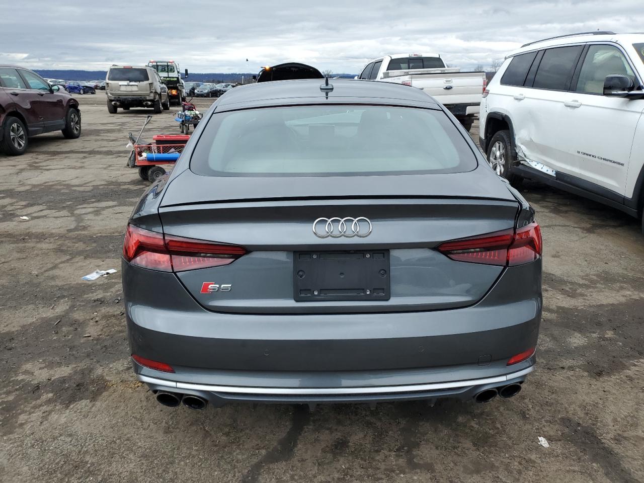 Photo 5 VIN: WAUC4CF58JA113631 - AUDI RS5 