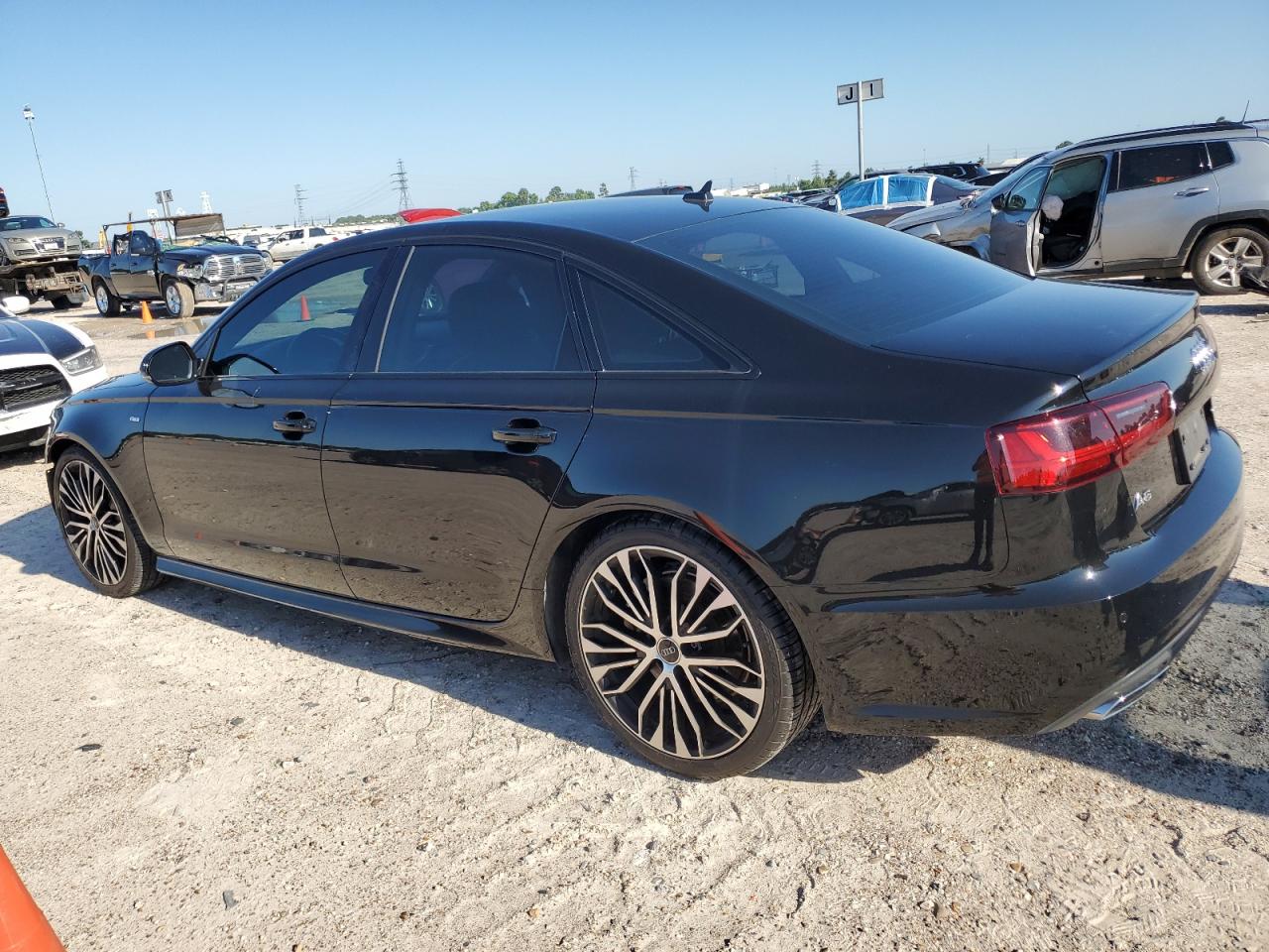 Photo 1 VIN: WAUC8AFC9JN079098 - AUDI A6 