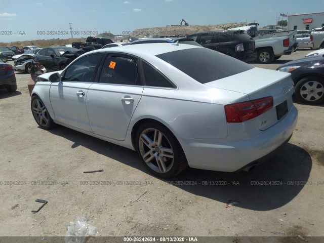 Photo 2 VIN: WAUCFAFC2FN005227 - AUDI A6 