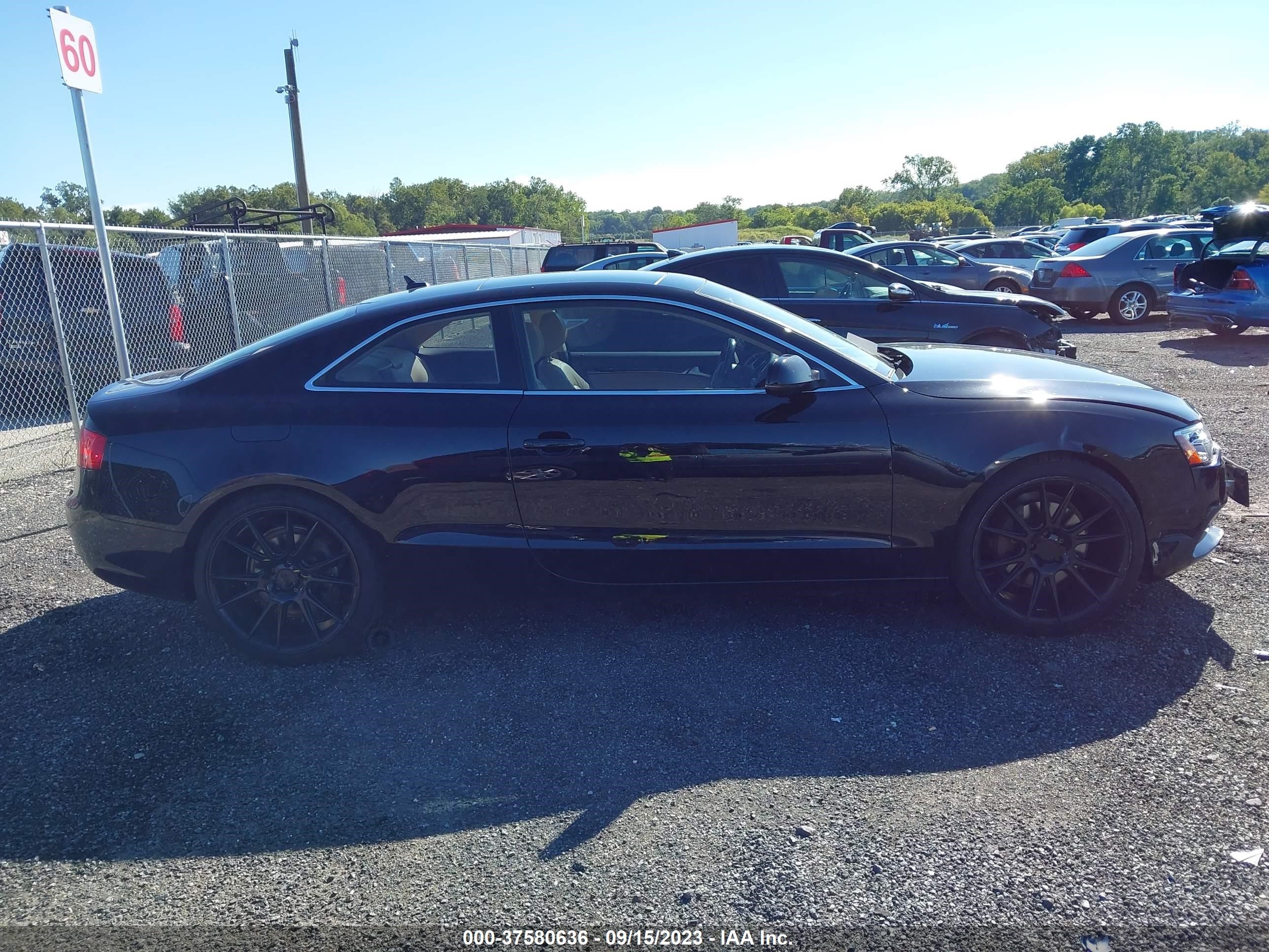 Photo 12 VIN: WAUCFAFR0FA055961 - AUDI A5 