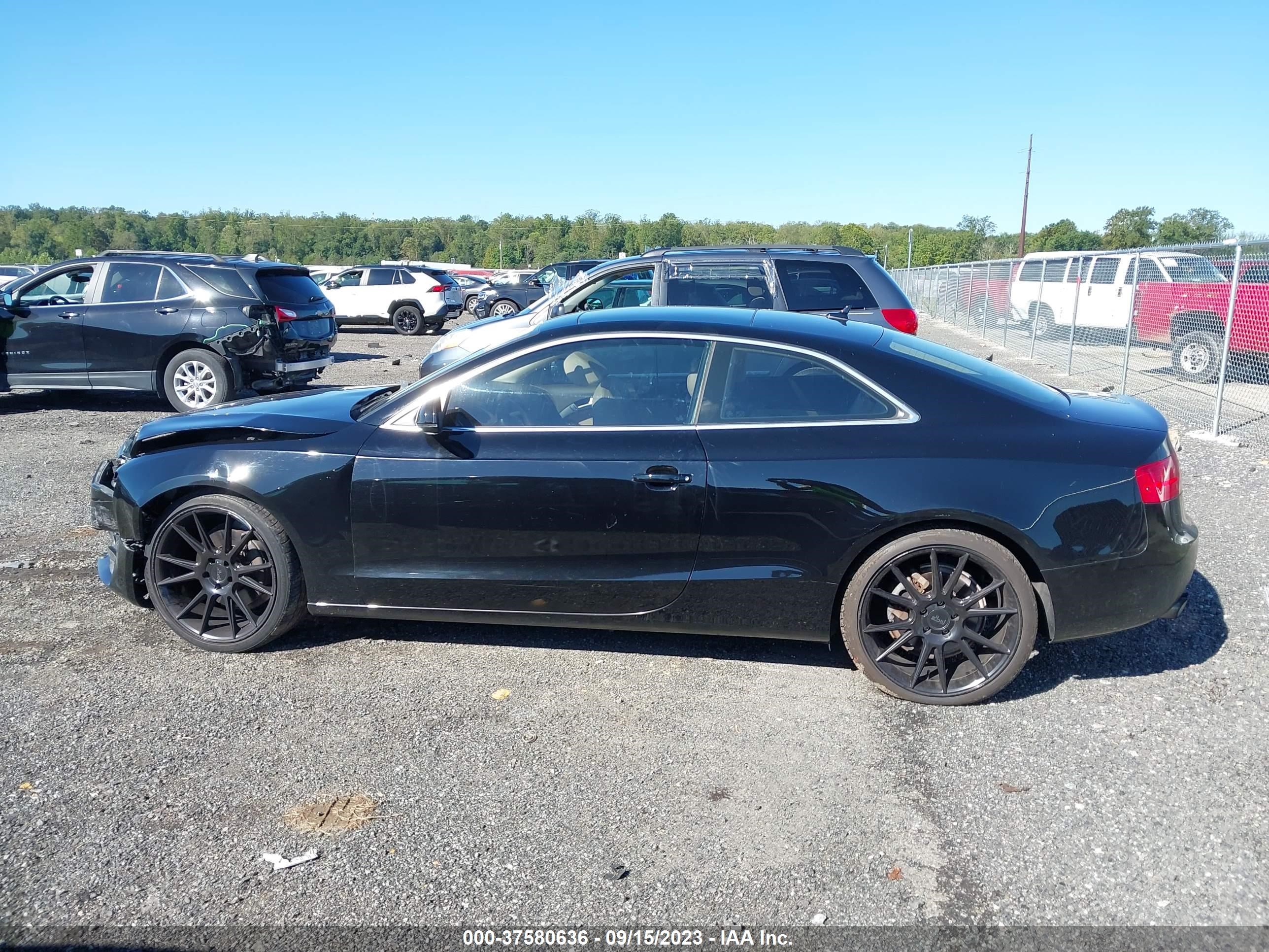 Photo 13 VIN: WAUCFAFR0FA055961 - AUDI A5 