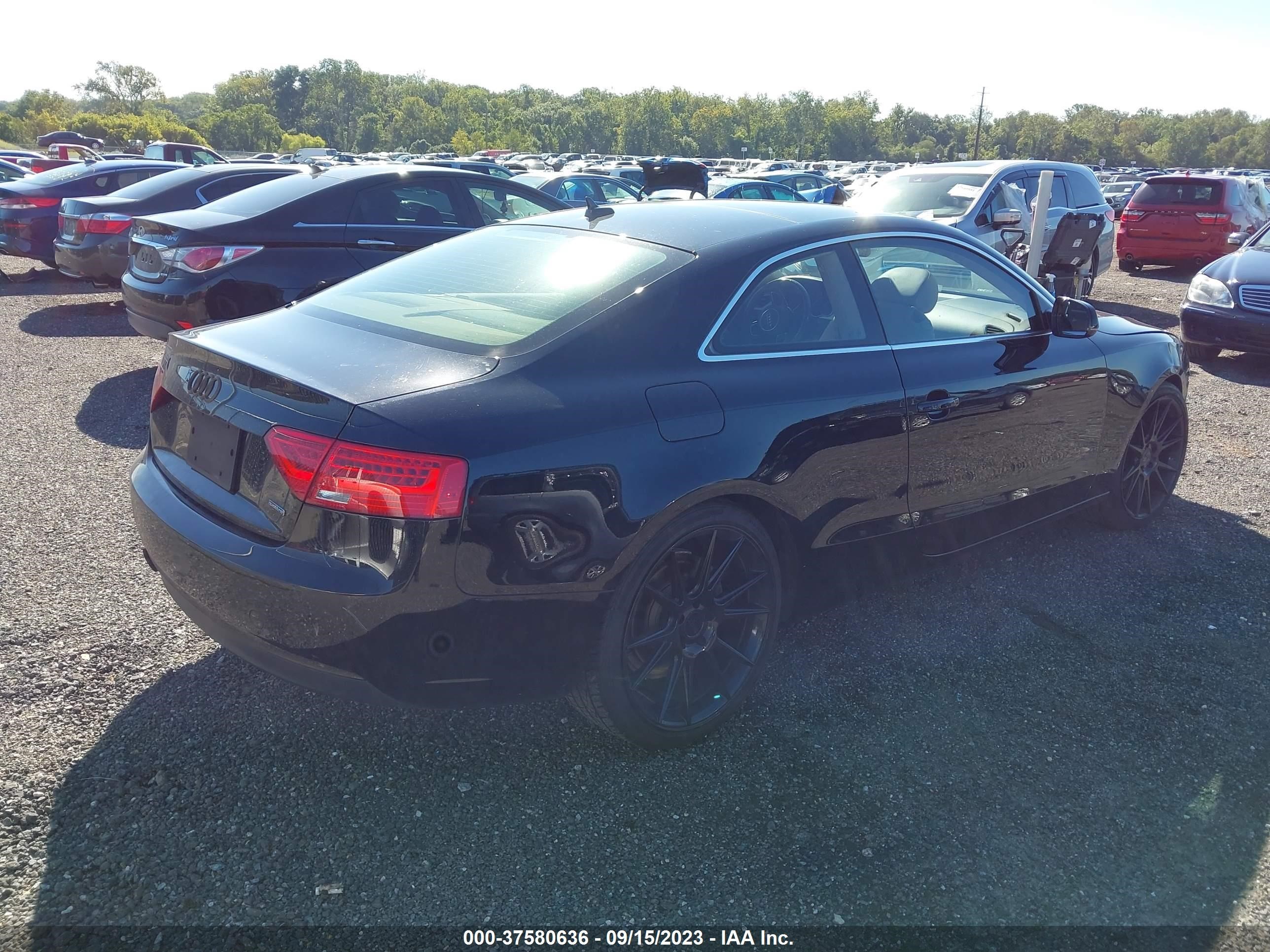 Photo 3 VIN: WAUCFAFR0FA055961 - AUDI A5 