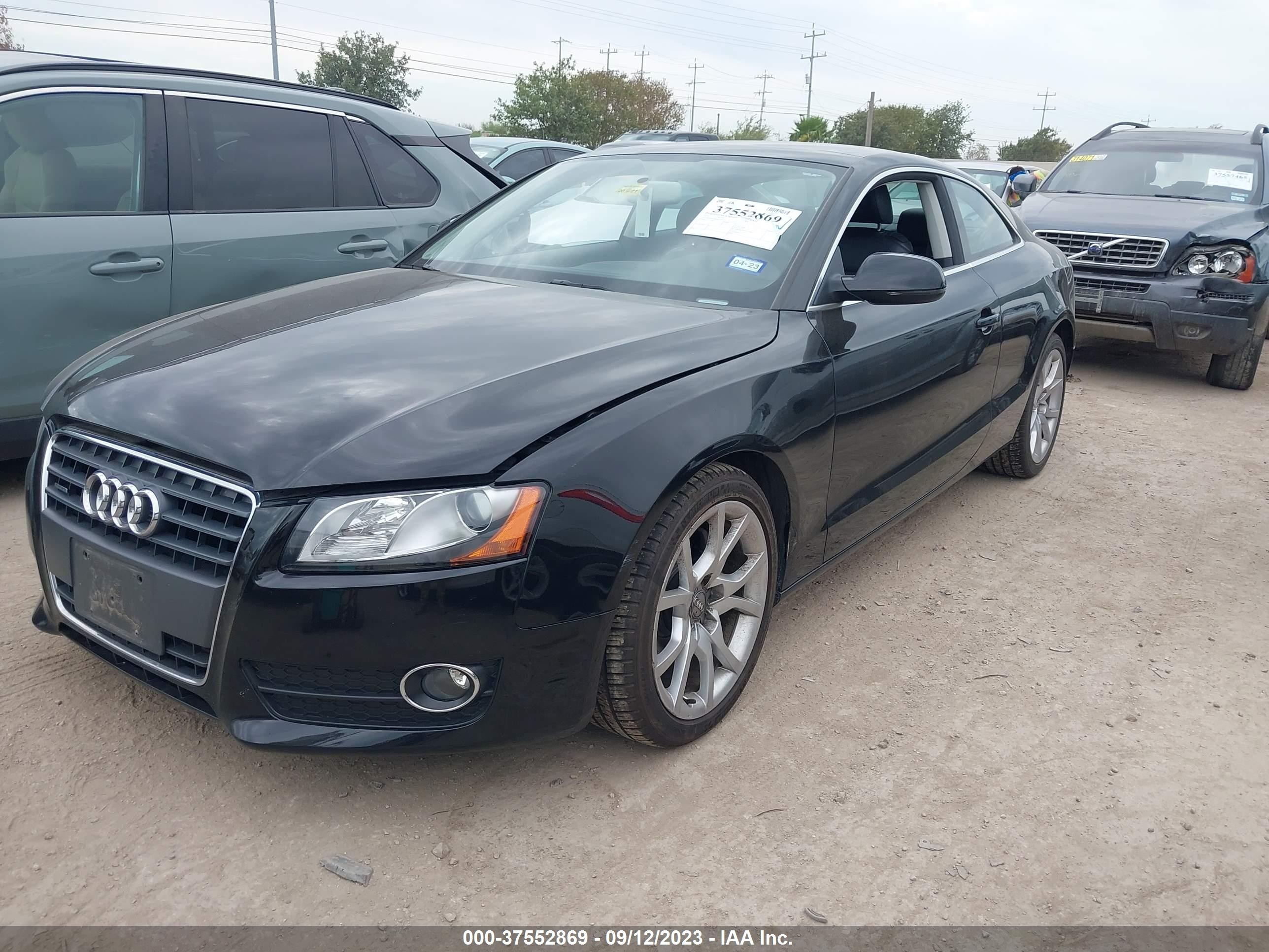 Photo 1 VIN: WAUCFAFR1BA031386 - AUDI A5 