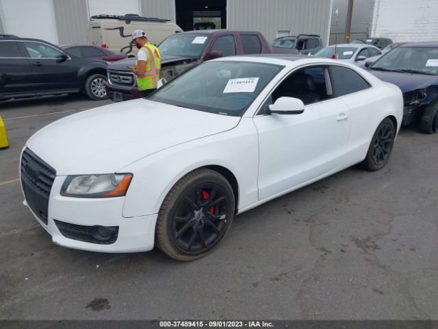 Photo 1 VIN: WAUCFAFR2BA012555 - AUDI A5 