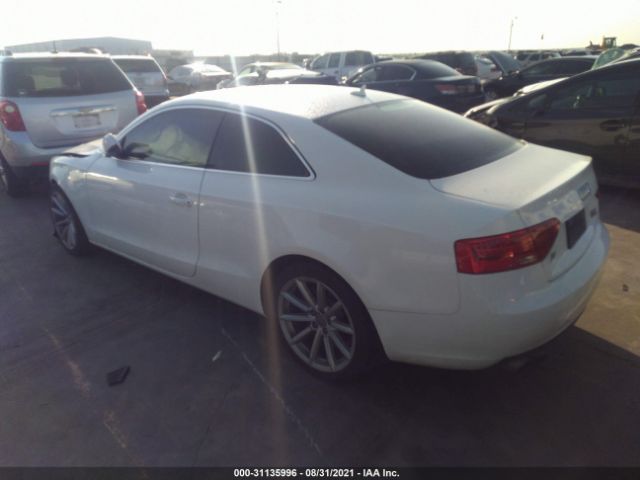 Photo 2 VIN: WAUCFAFR2FA031547 - AUDI A5 