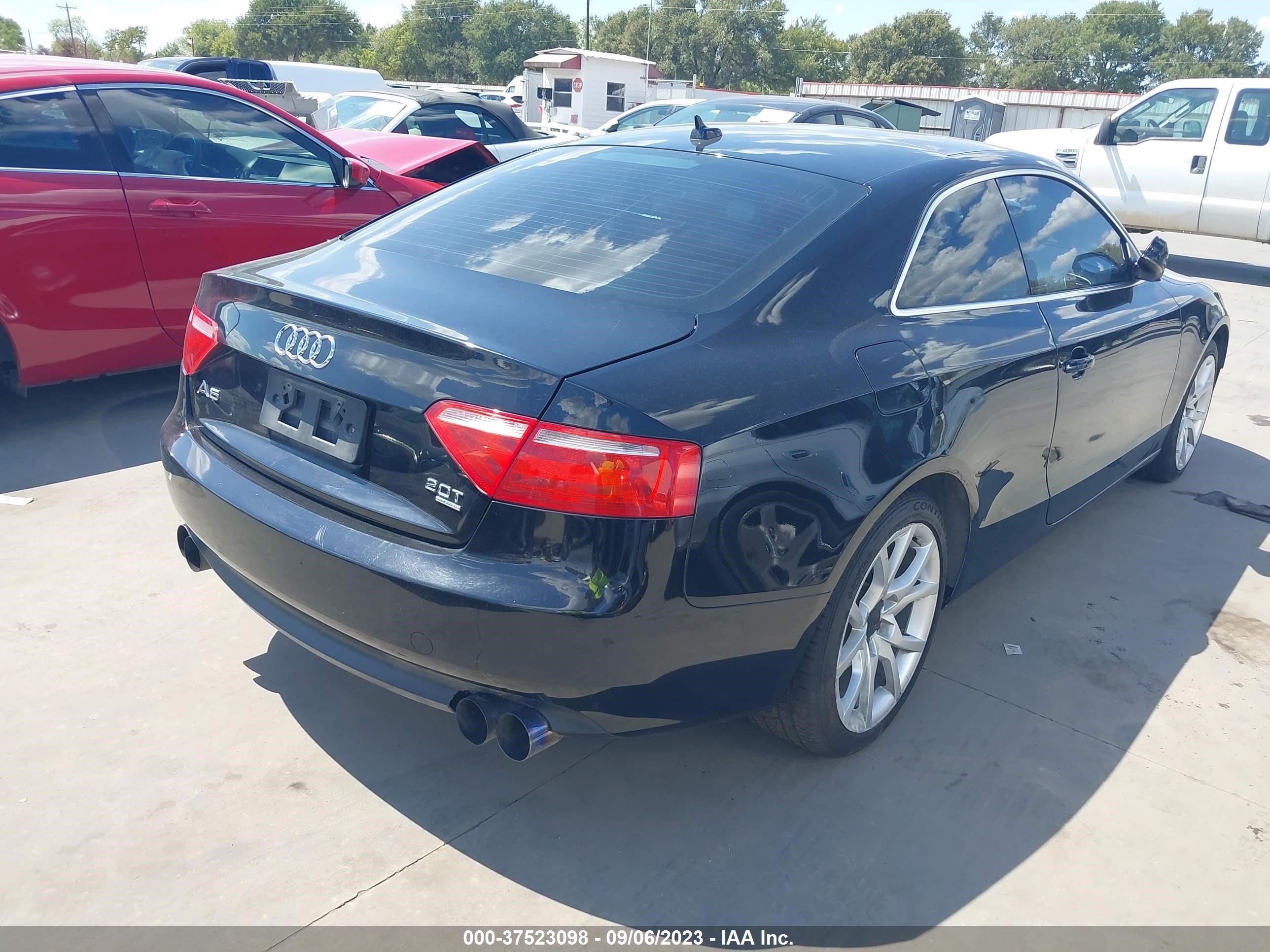 Photo 3 VIN: WAUCFAFR3CA044559 - AUDI A5 