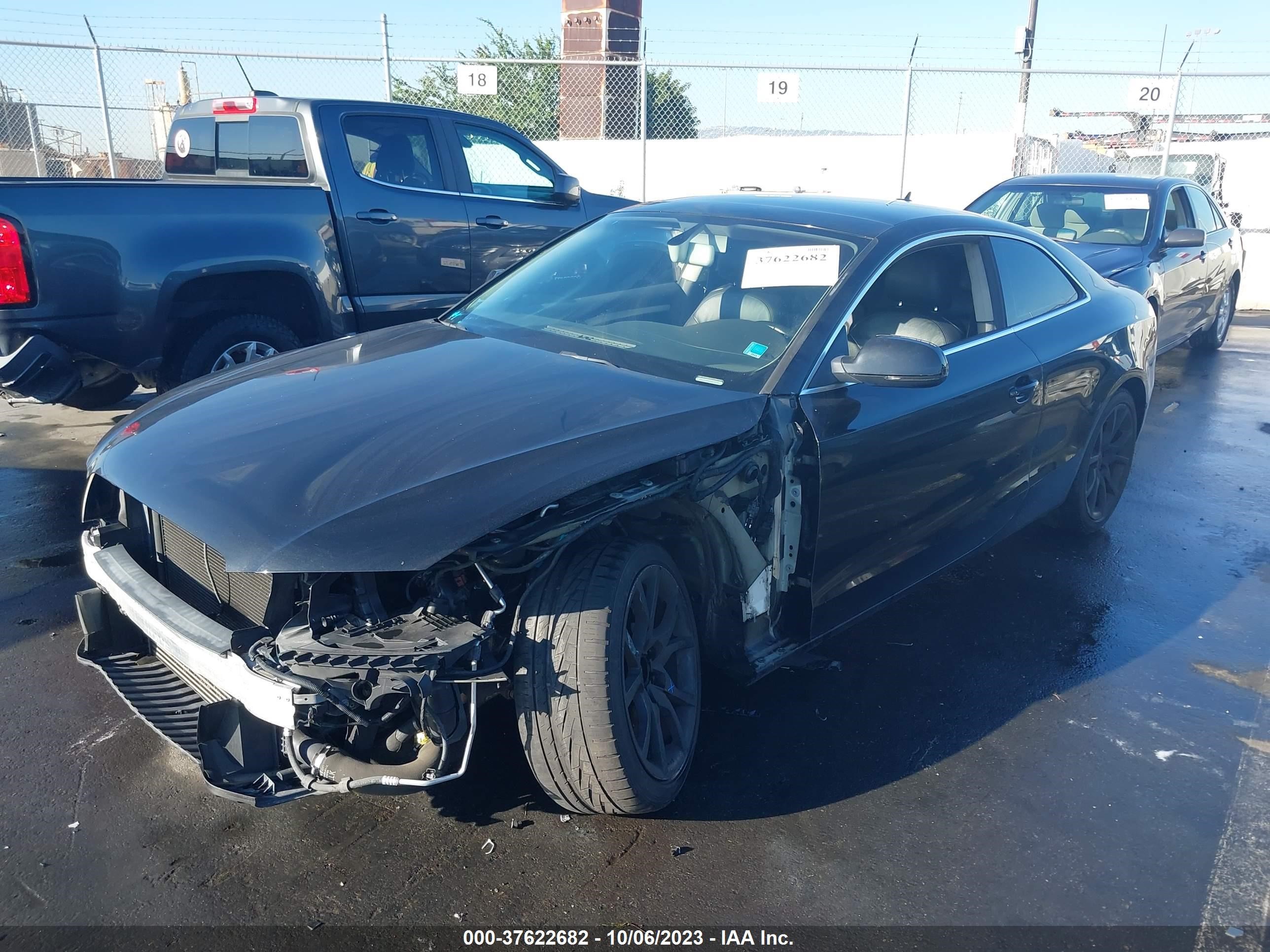 Photo 1 VIN: WAUCFAFR4CA018133 - AUDI A5 