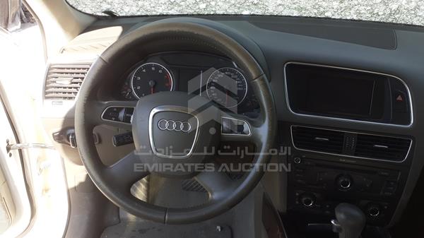 Photo 15 VIN: WAUCFC8R2CA026305 - AUDI Q5 