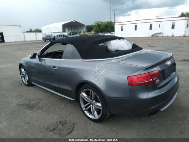 Photo 2 VIN: WAUCGAFH5CN004982 - AUDI S5 