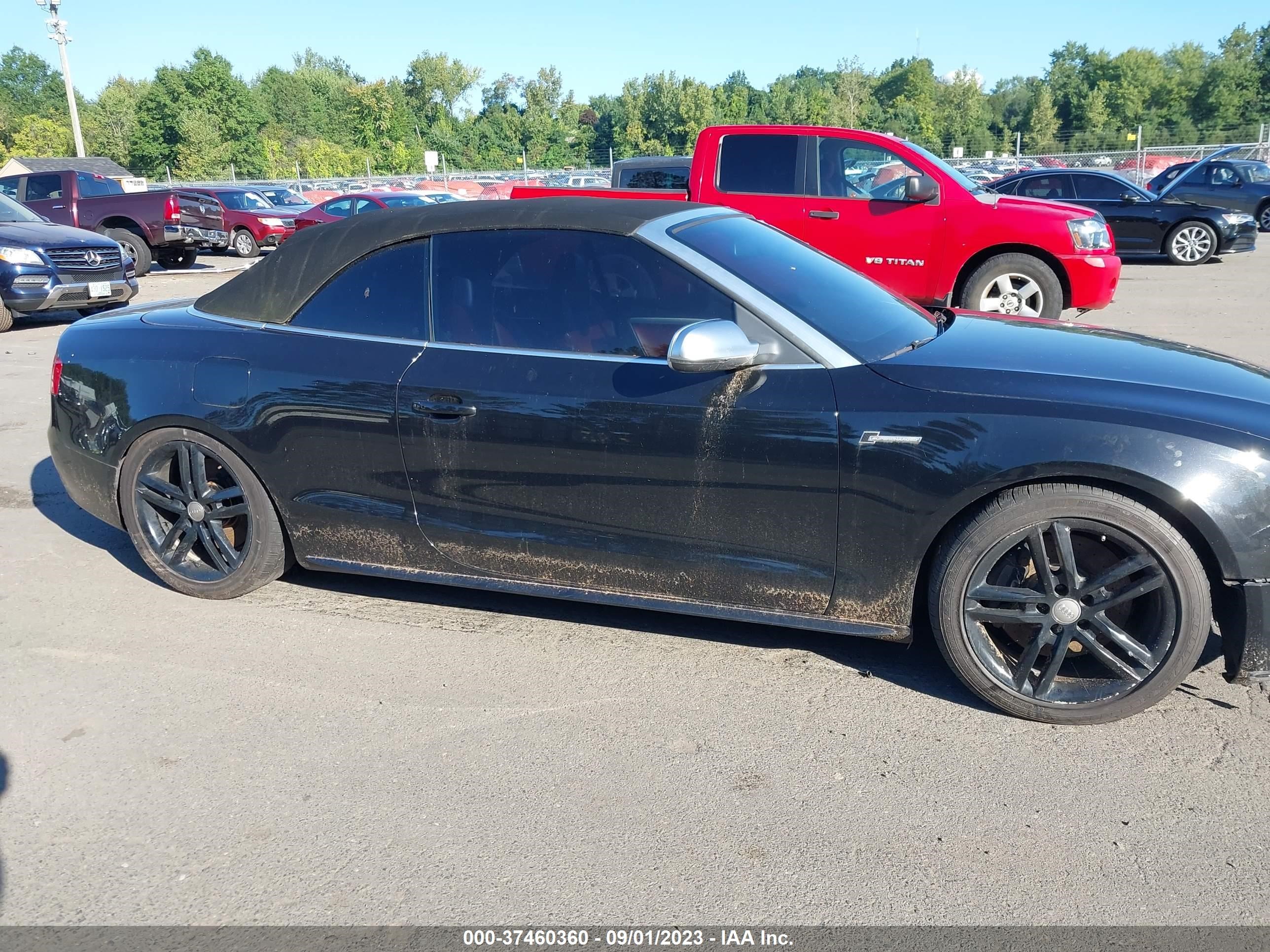 Photo 12 VIN: WAUCGAFH8AN015519 - AUDI S5 