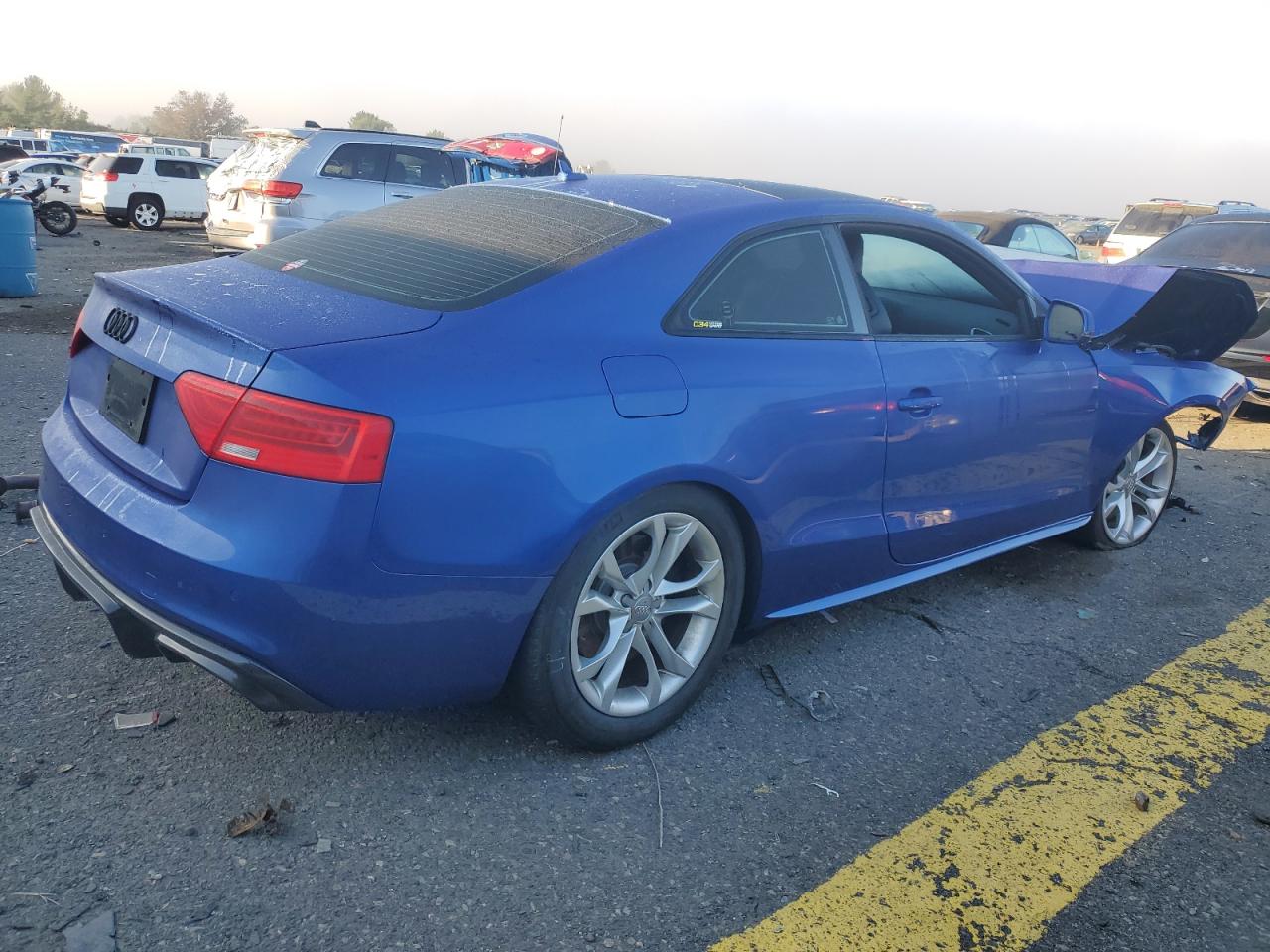 Photo 2 VIN: WAUCGAFR1FA030788 - AUDI RS5 