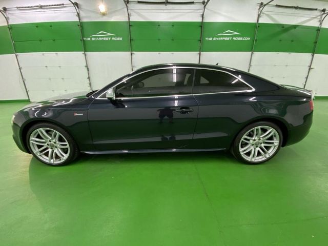 Photo 2 VIN: WAUCGAFR2FA030783 - AUDI S5 