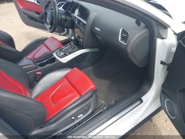 Photo 4 VIN: WAUCGAFR8FA055106 - AUDI S5 