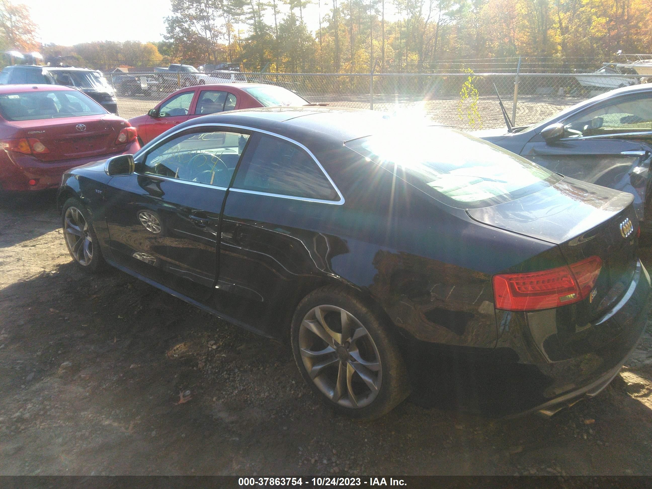 Photo 2 VIN: WAUCGAFR9DA034651 - AUDI S5 