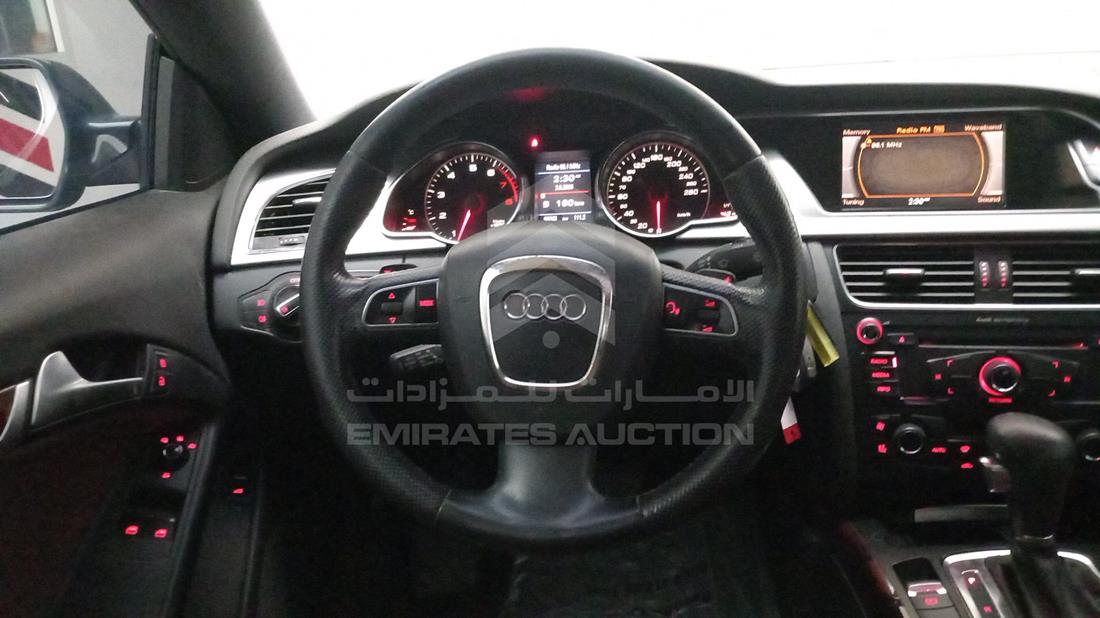 Photo 12 VIN: WAUCKB8TXAA017026 - AUDI A5 