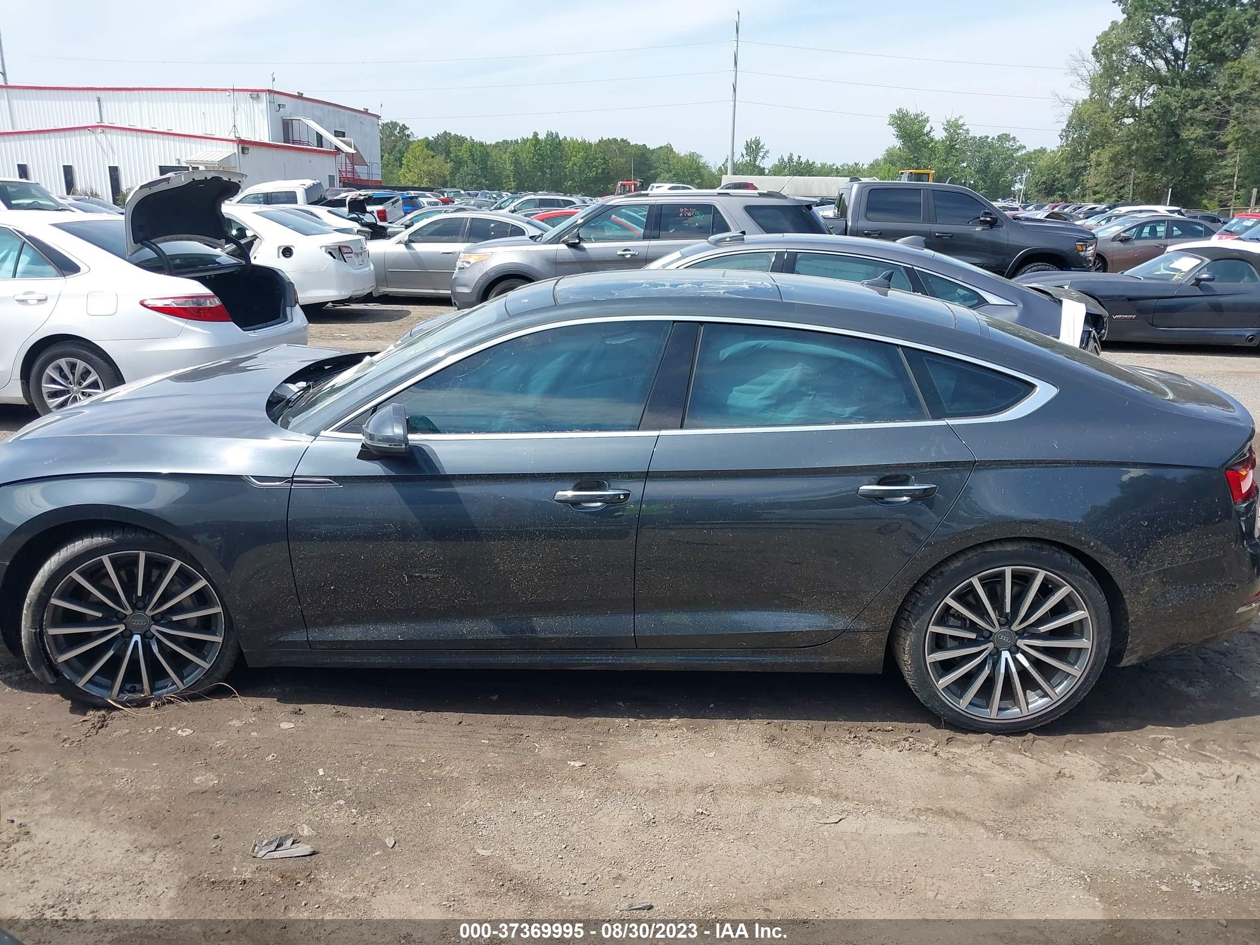 Photo 13 VIN: WAUCNCF58JA053489 - AUDI A5 