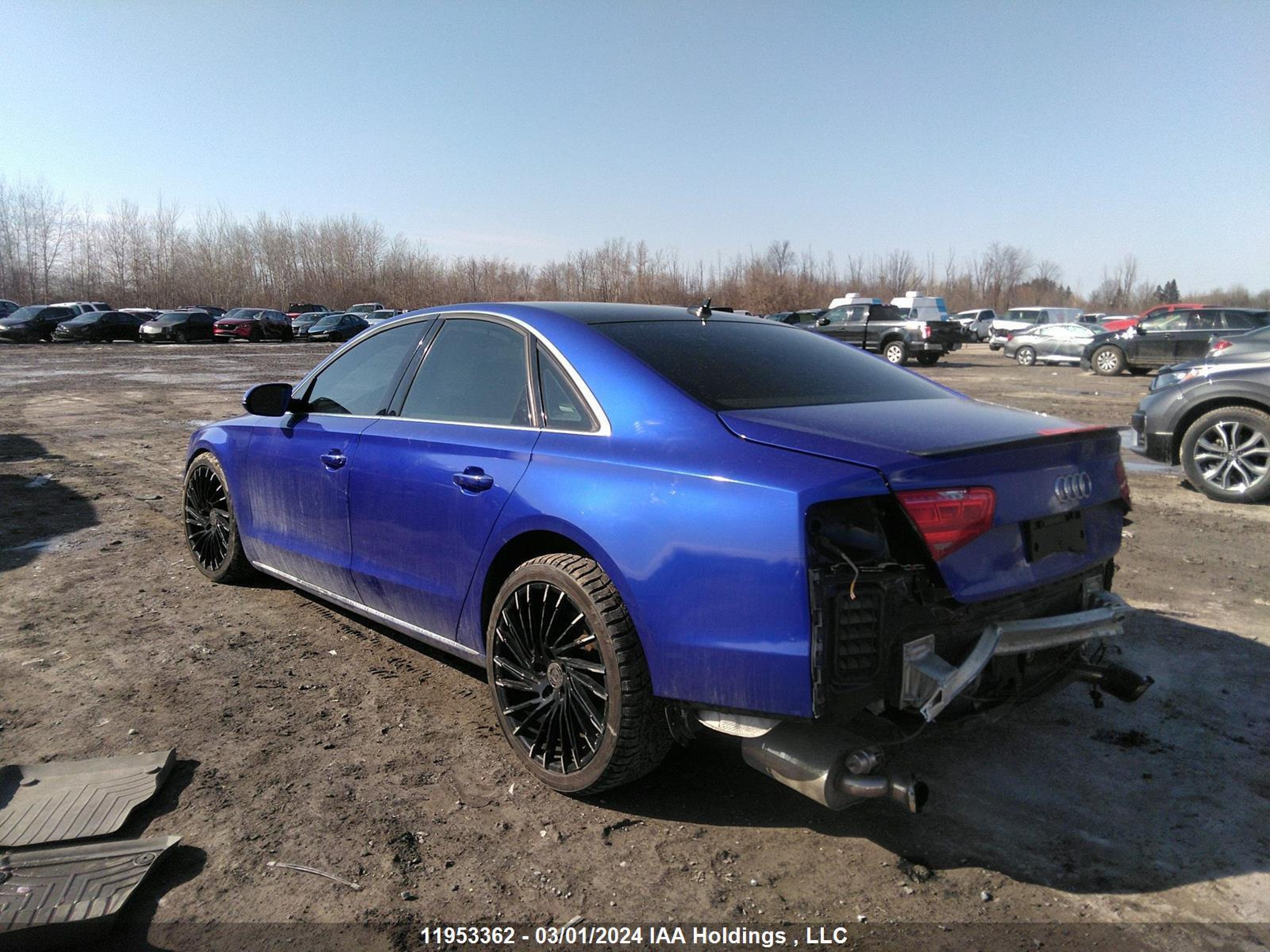 Photo 2 VIN: WAUCVAFD7CN003254 - AUDI A8 