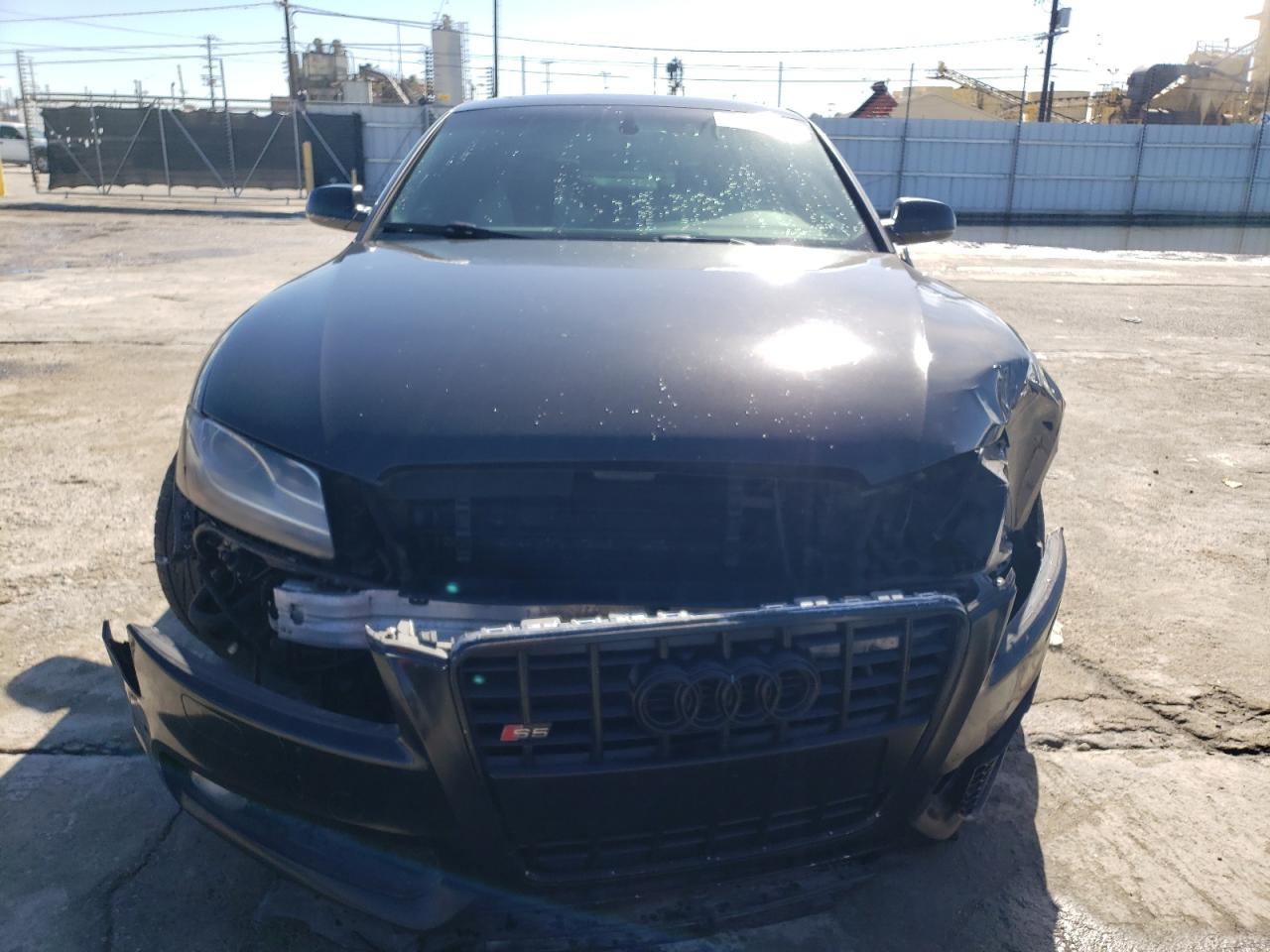 Photo 4 VIN: WAUCVAFR2BA008671 - AUDI RS5 