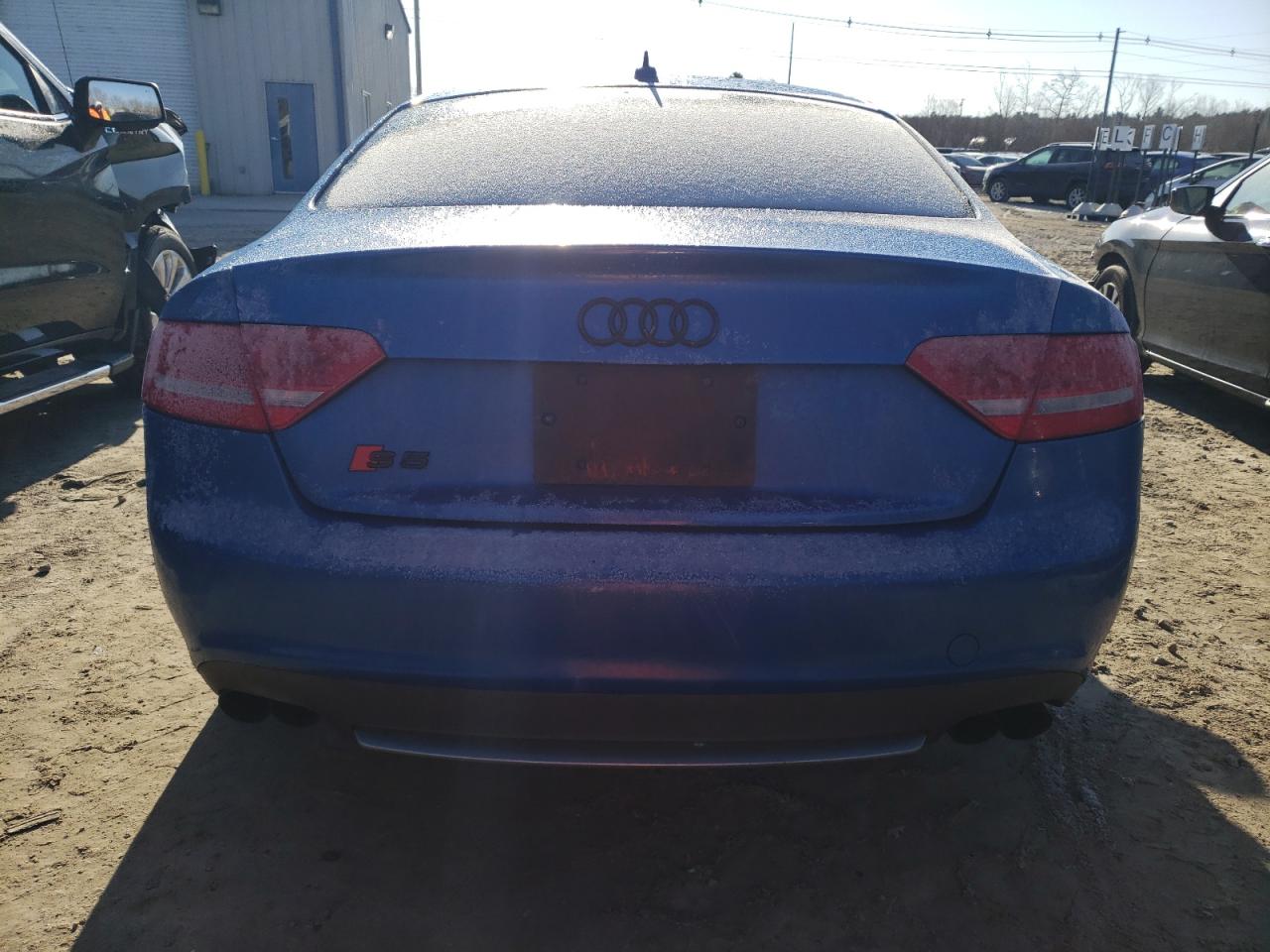 Photo 5 VIN: WAUCVAFR2BA044053 - AUDI RS5 